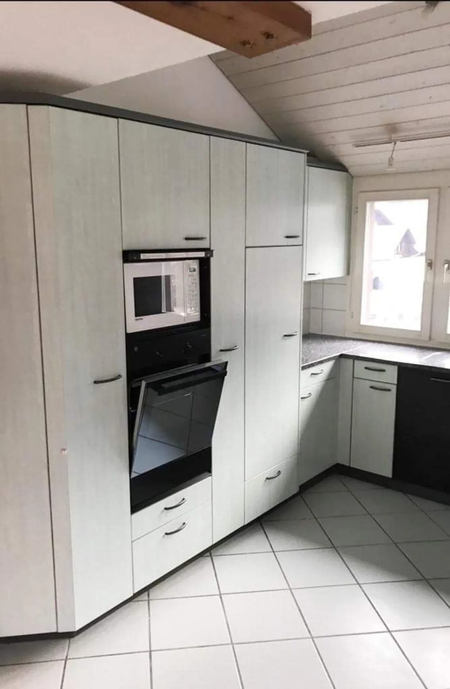 Appartement en duplex de 3,5 pièces incluant une place de parking - Photo 5 sur 9
