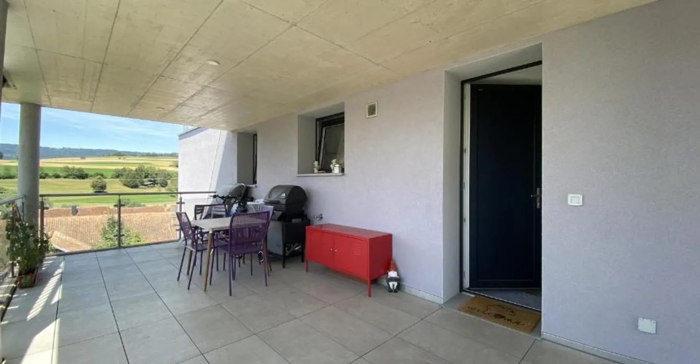 Apartment - Photo 4 of 13