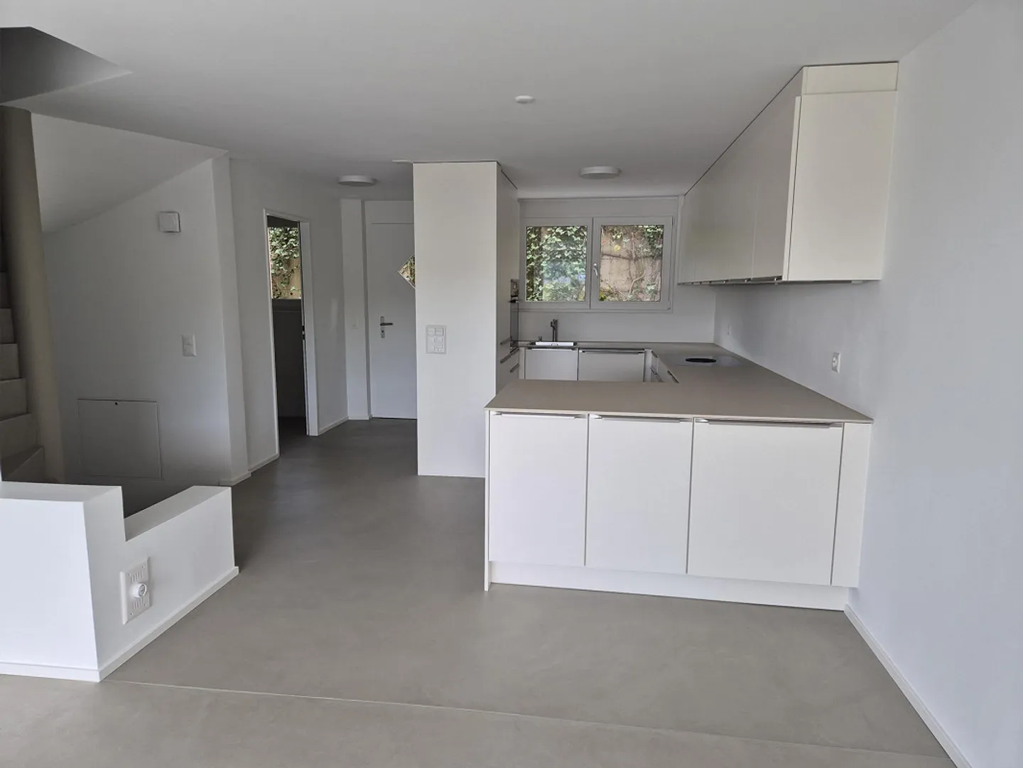5.5 Room Row House - Photo 1 of 26