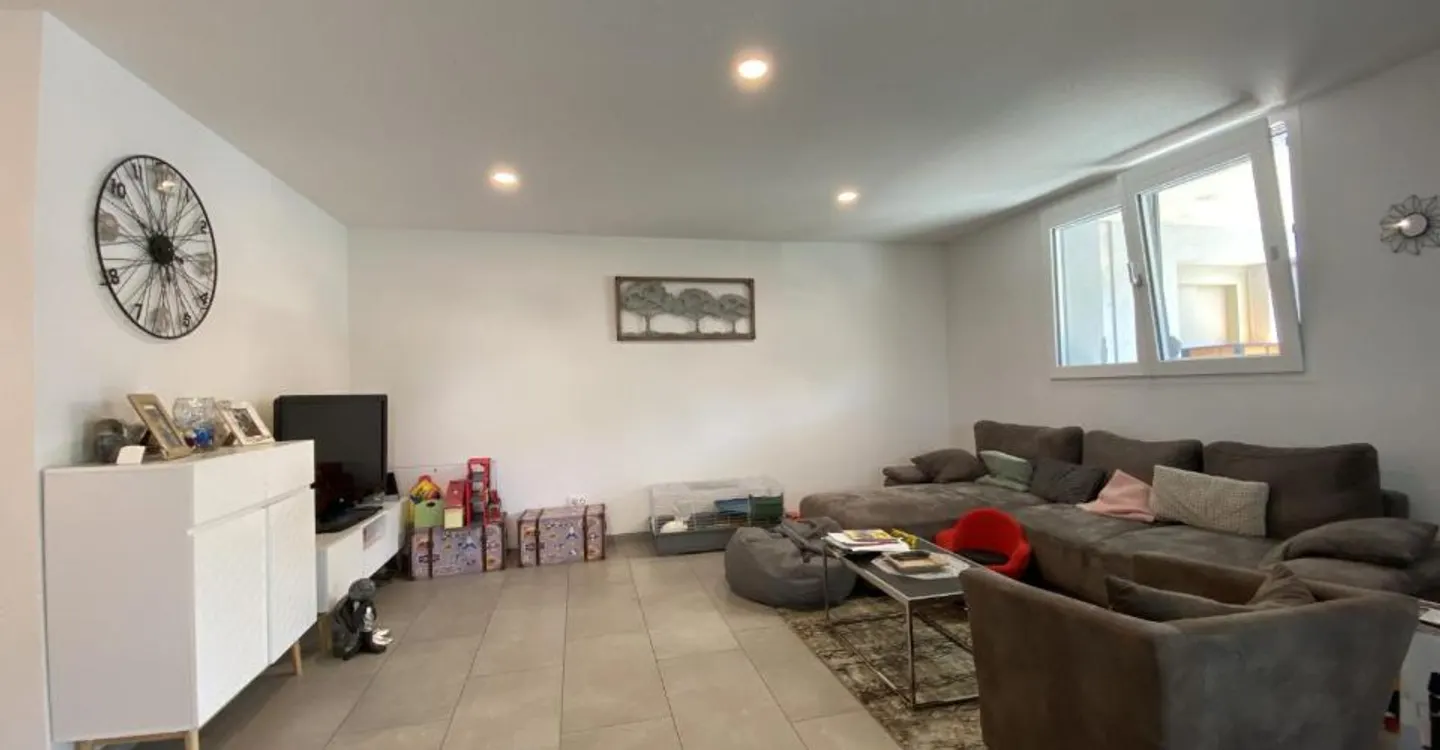 Apartment - Photo 7 of 13