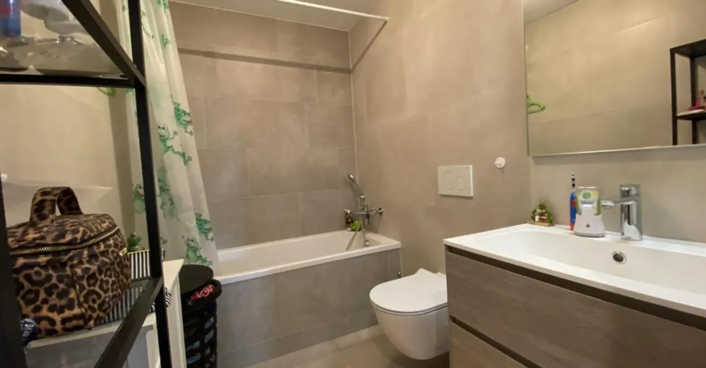 Apartment - Photo 10 of 13