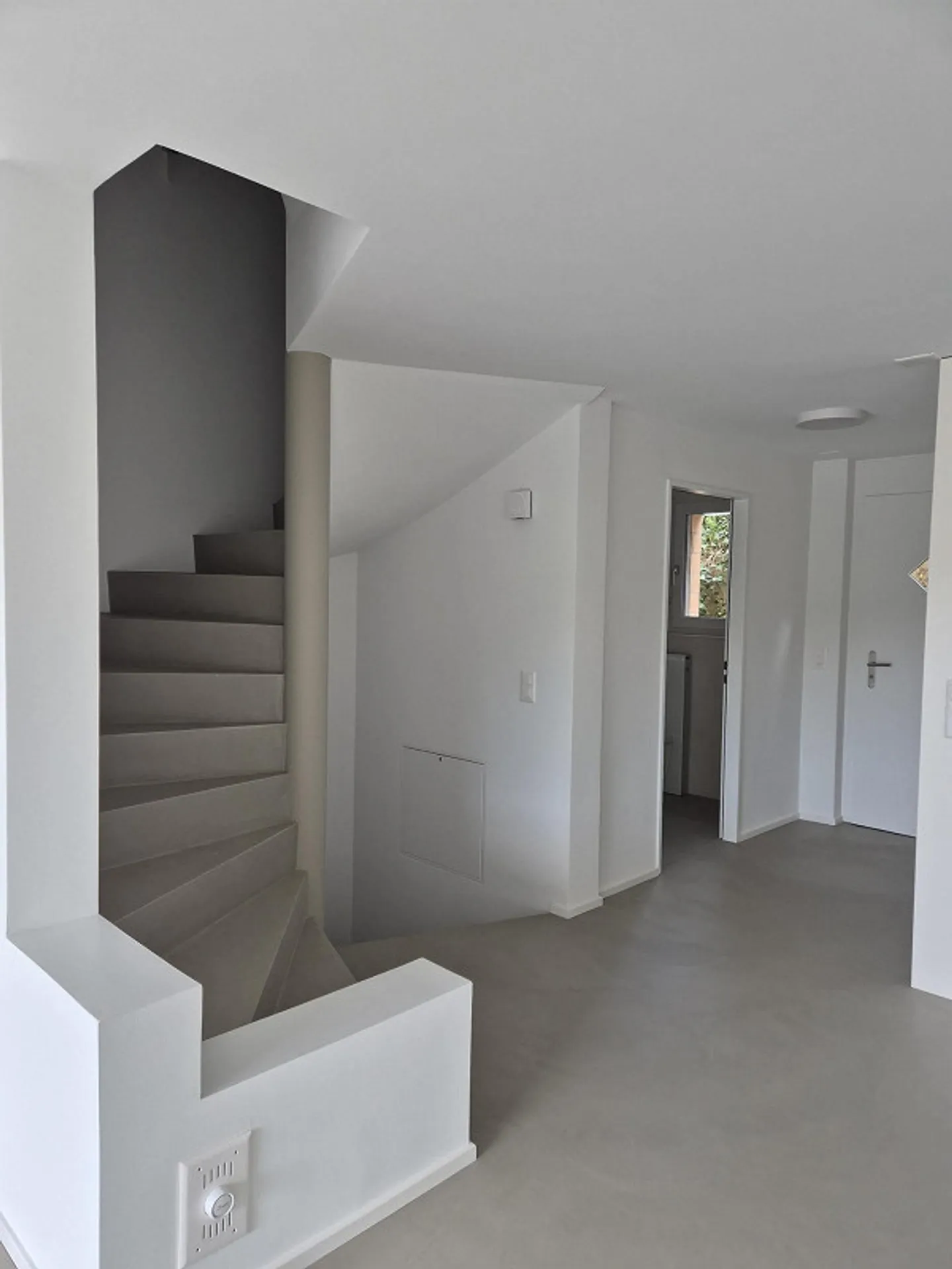 5.5 Room Row House - Photo 5 of 26