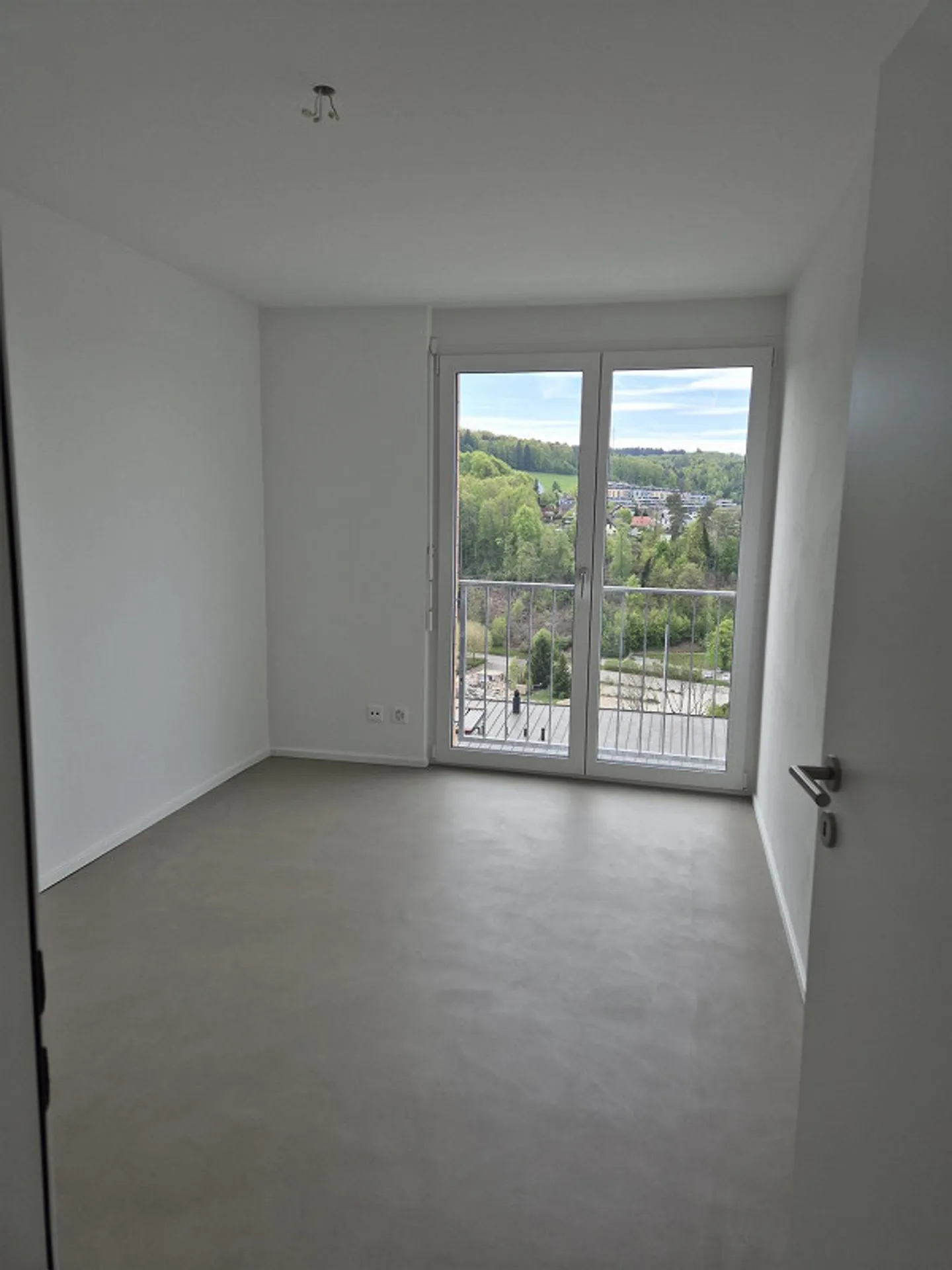 5.5 Room Row House - Photo 7 of 26
