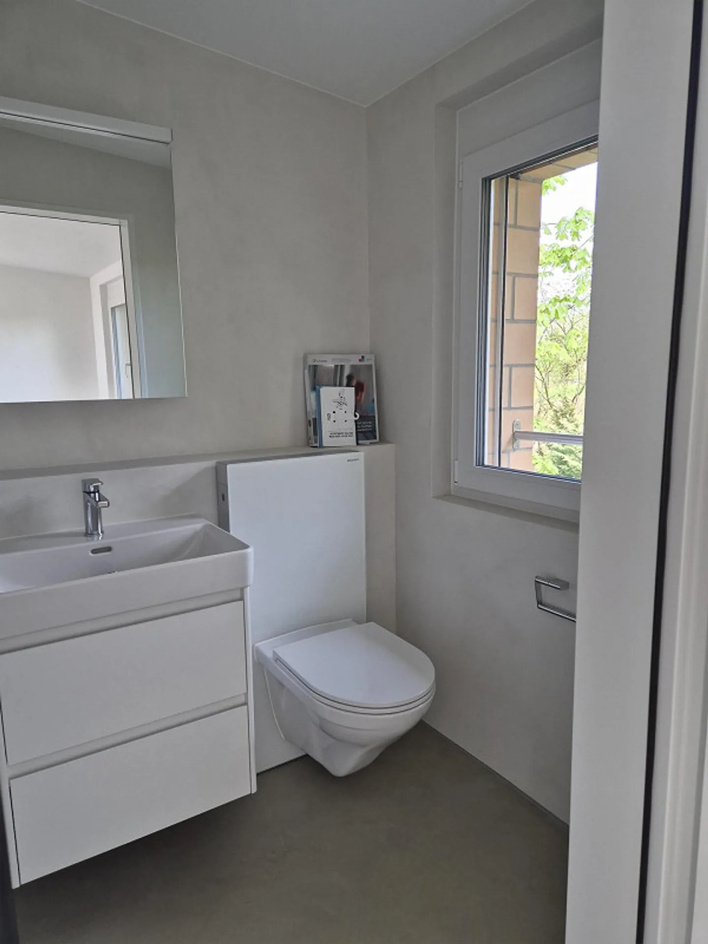 5.5 Room Row House - Photo 11 of 26