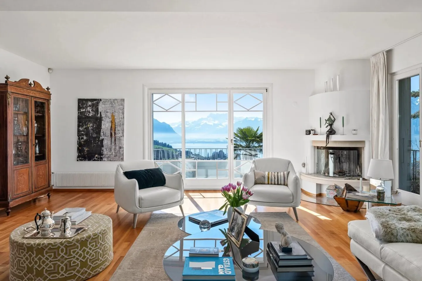 Charming property with breathtaking views - Photo 4 of 13