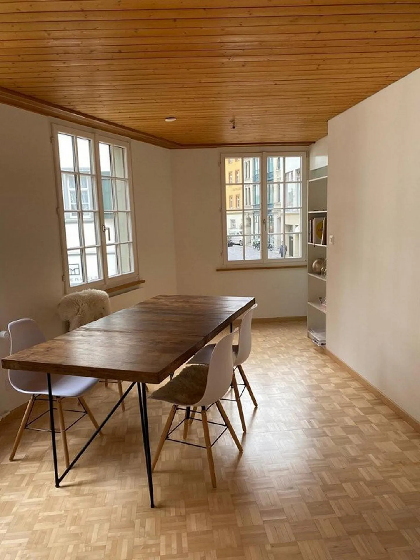 2.5 Room Apartment in Stylish and Centrally Located Property - Photo 3 of 7