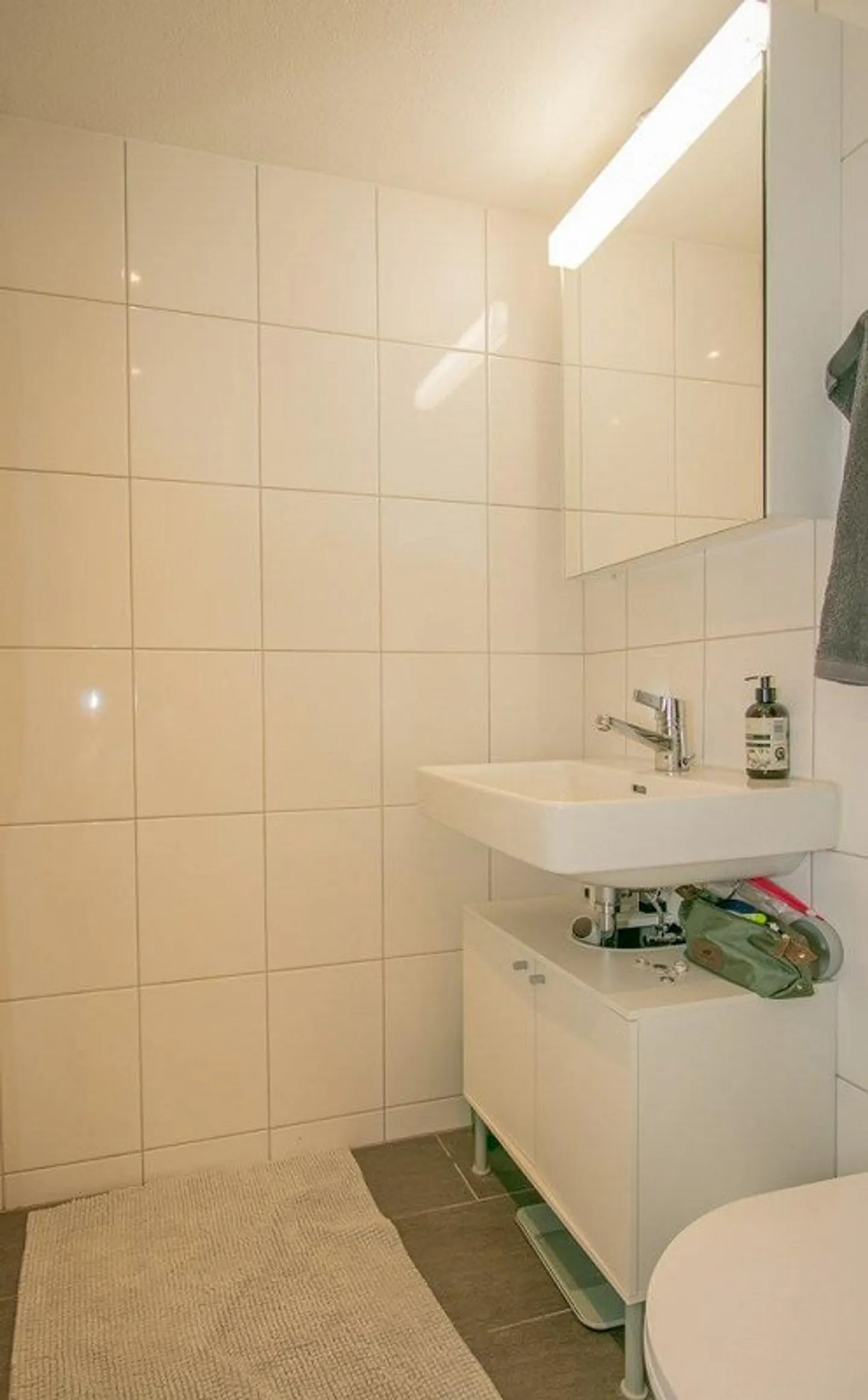 2.5 Room Apartment in Stylish and Centrally Located Property - Photo 5 of 7