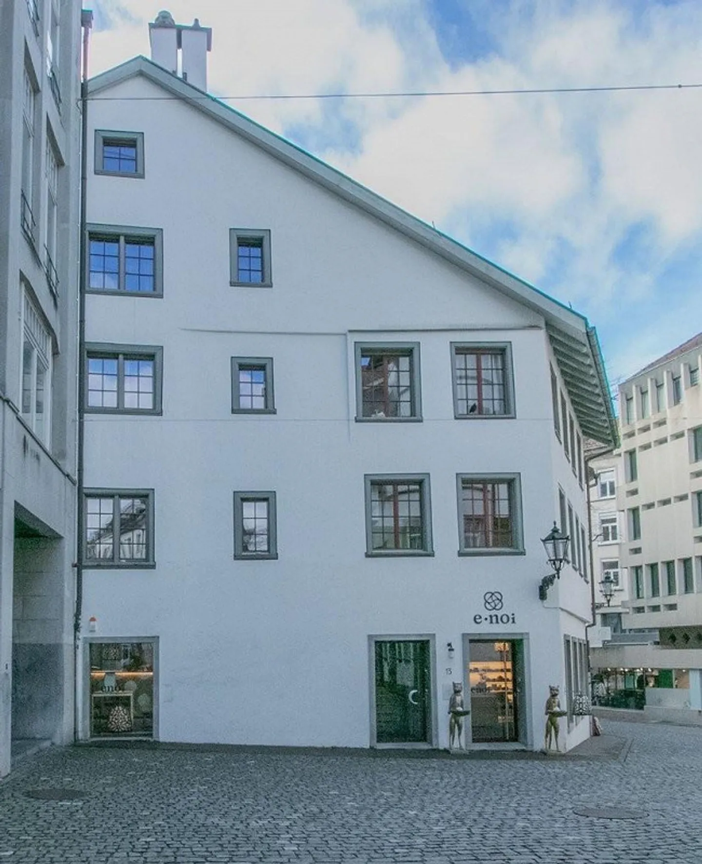 2.5 Room Apartment in Stylish and Centrally Located Property - Photo 1 of 7