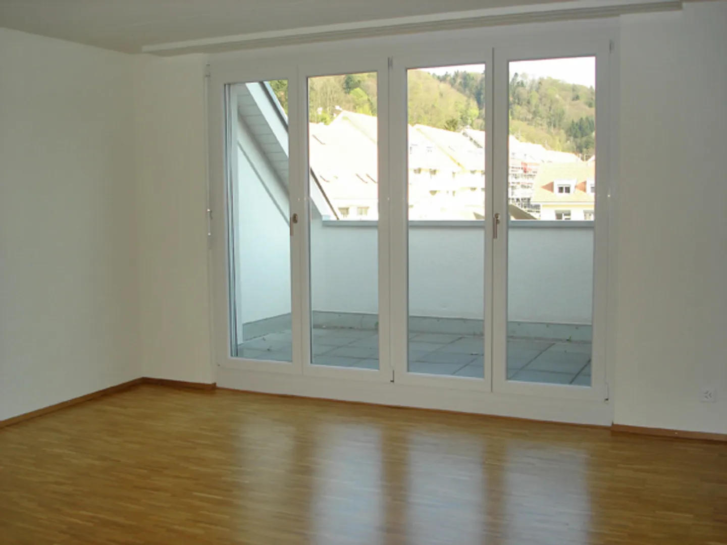 Duplex for rent - Photo 4 of 8