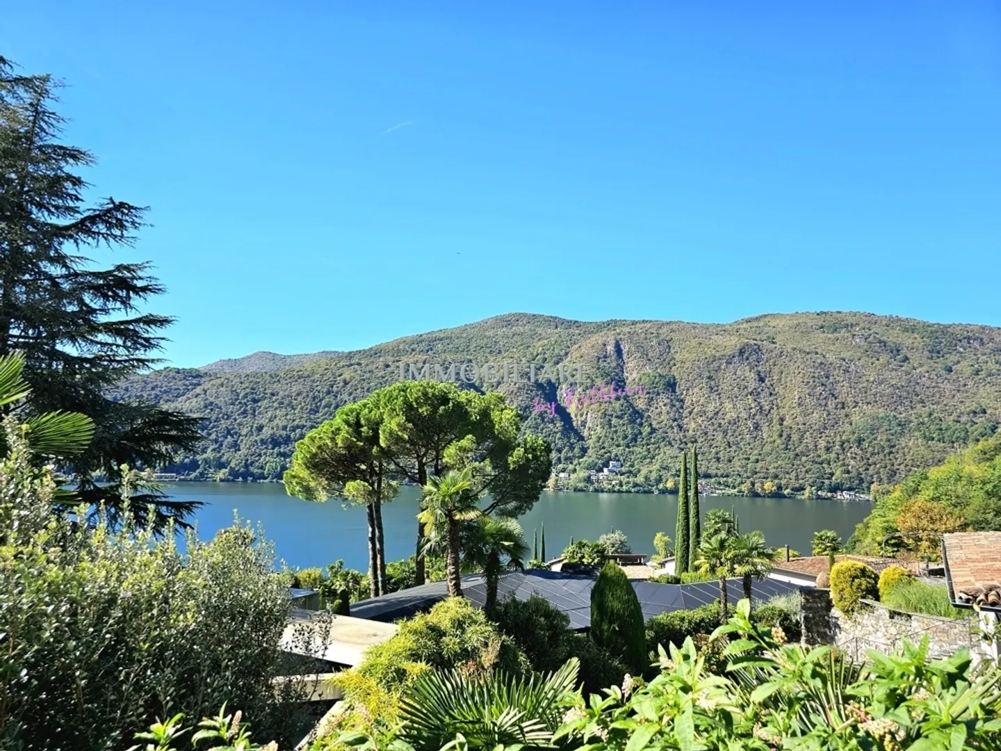 Wohnung in einer Villa im ersten Stock mit schöner Terrasse und Seeblick - Foto 9 von 13