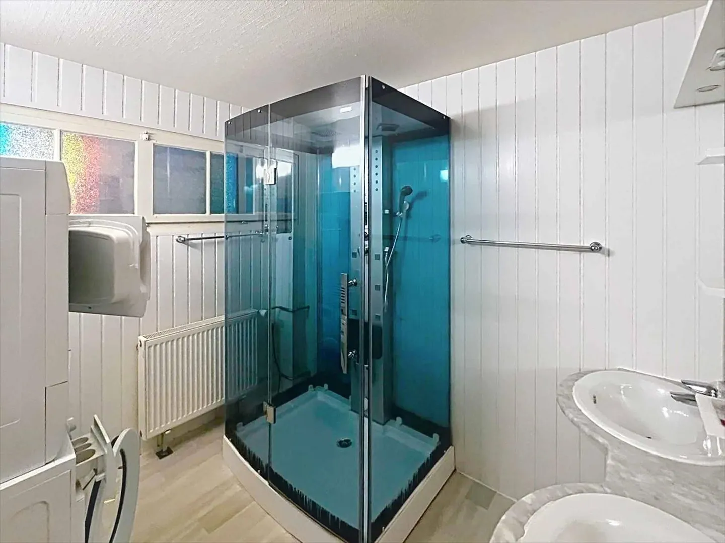 Casa in stile villaggio con grande potenziale per ristrutturazioni! - Foto 5 di 13