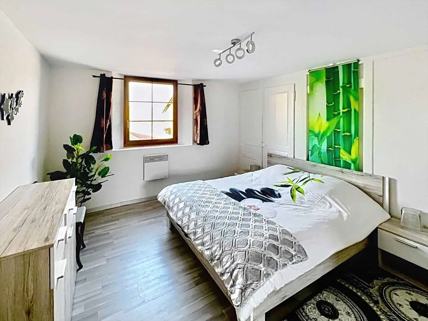 Casa in stile villaggio con grande potenziale per ristrutturazioni! - Foto 10 di 13
