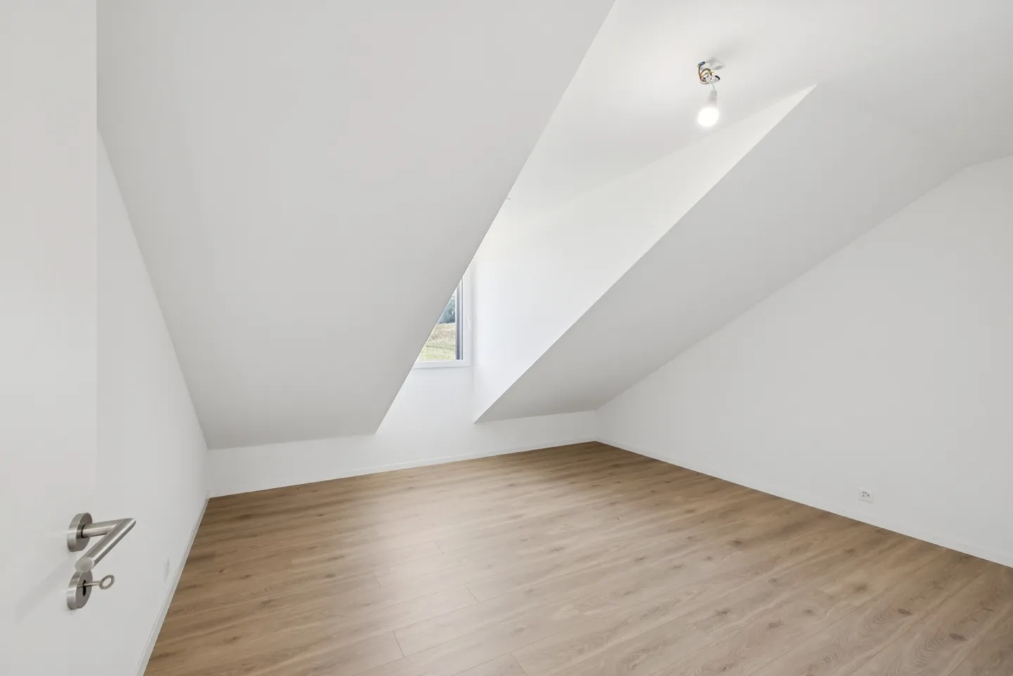 «Schöne neue Familienwohnung vor den Toren von Yverdon!» - Foto 5 von 11