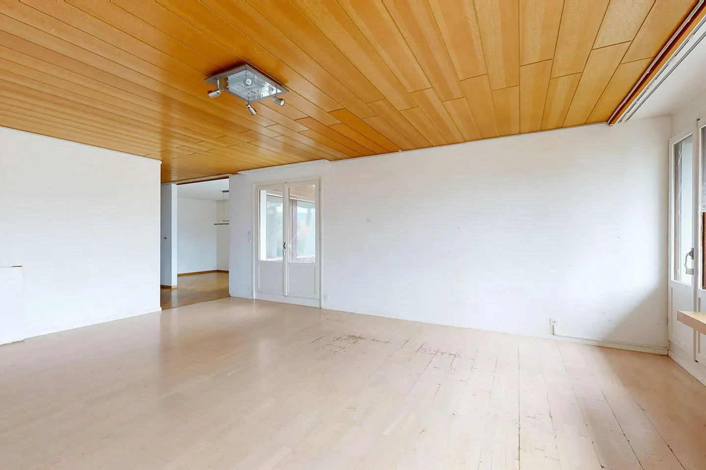 Appartement en terrasse de 4,5 pièces avec vue - Photo 3 sur 7