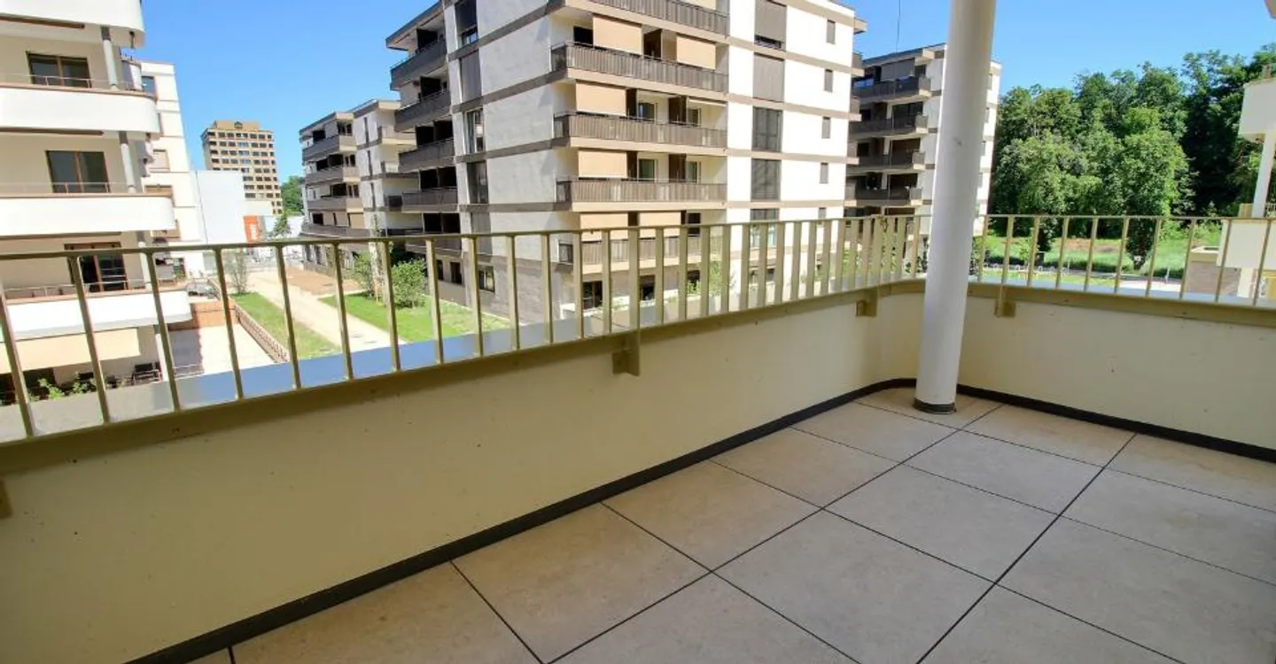 Superb new 3.5-room apartment for rent in Marly - Photo 3 of 12