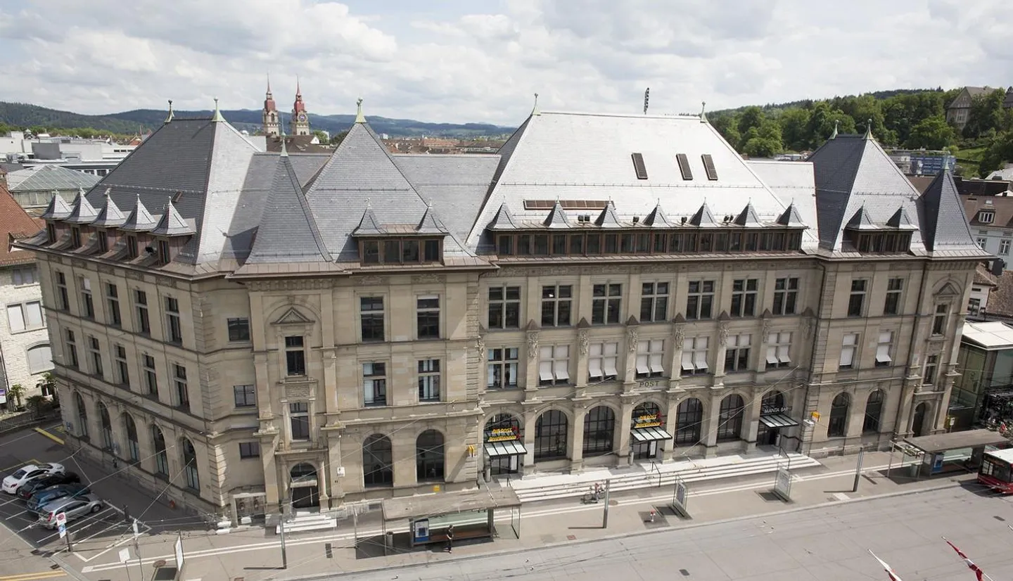 CENTRAL LOCATION IN WINTERTHUR - Photo 1 of 9