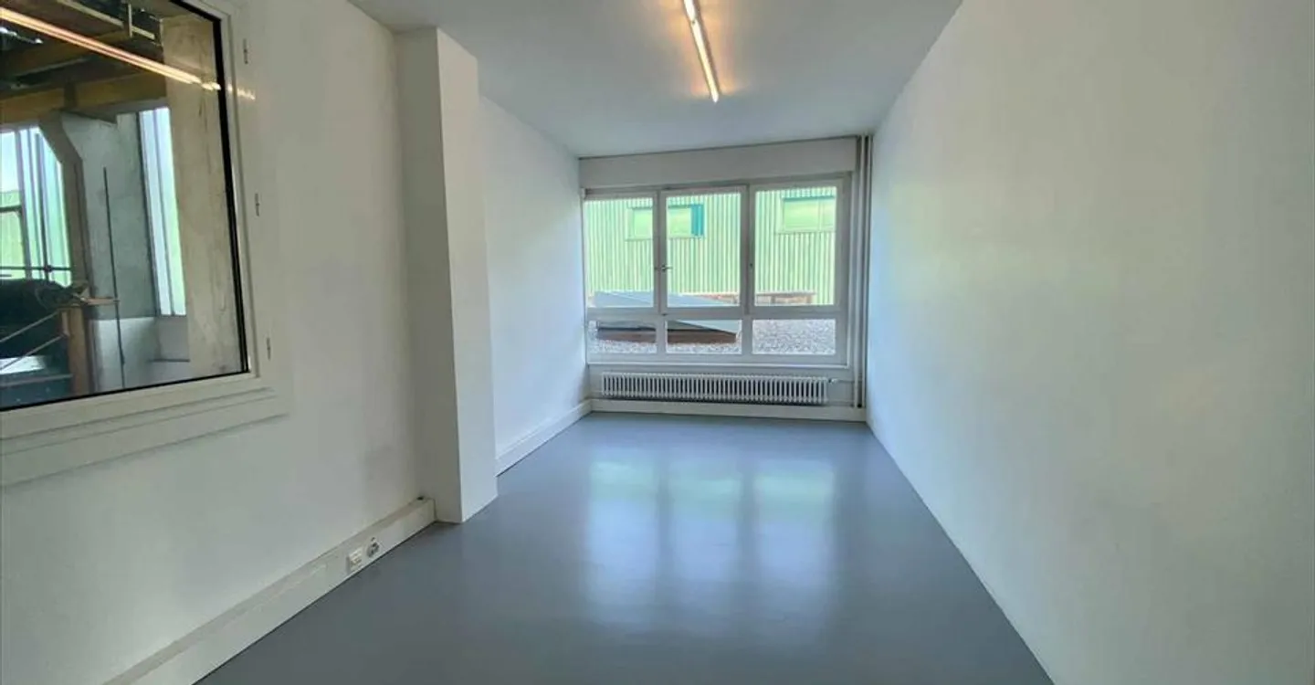 Bureau à louer - Photo 7 sur 13