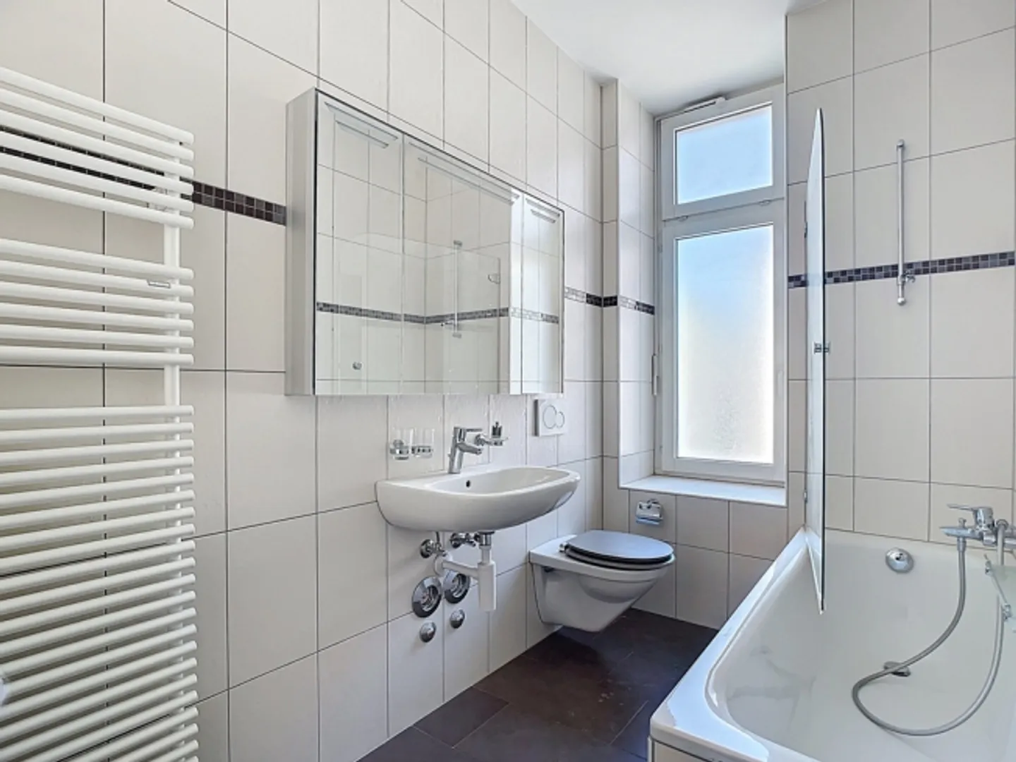 3-room apartment with balcony - Photo 10 of 11