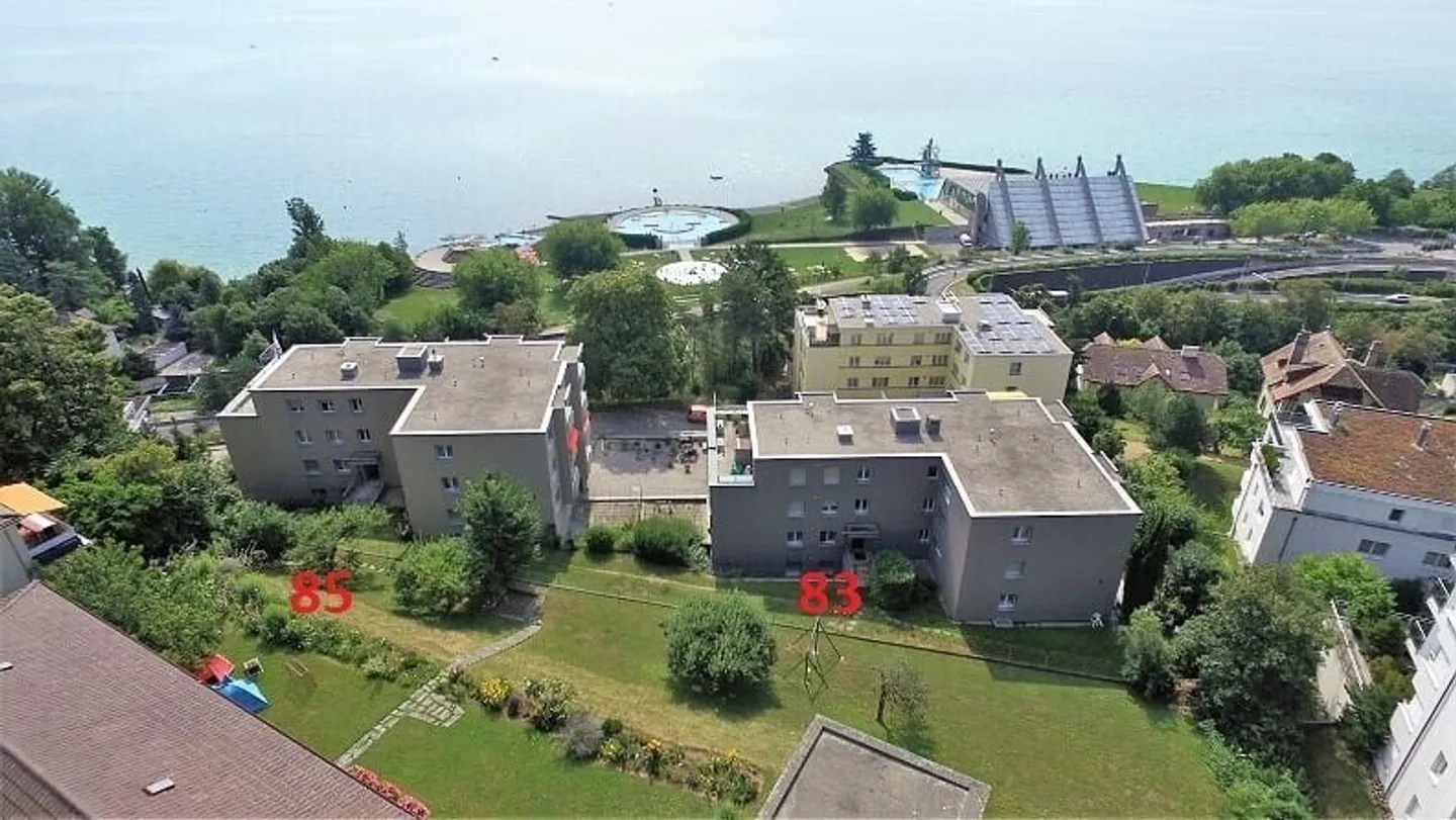 Appartement de 3.5 pièces avec vue sur le lac de Neuchâtel - Photo 2 sur 3