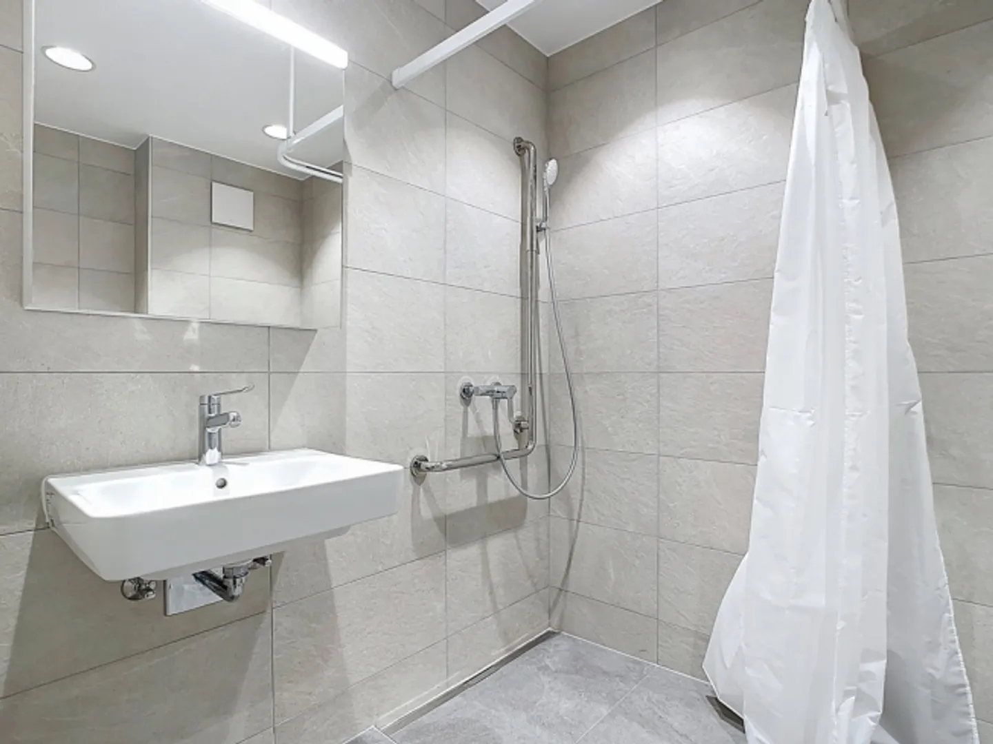 Appartamento a graticcio di 2,5 stanze con balcone - Foto 11 di 12