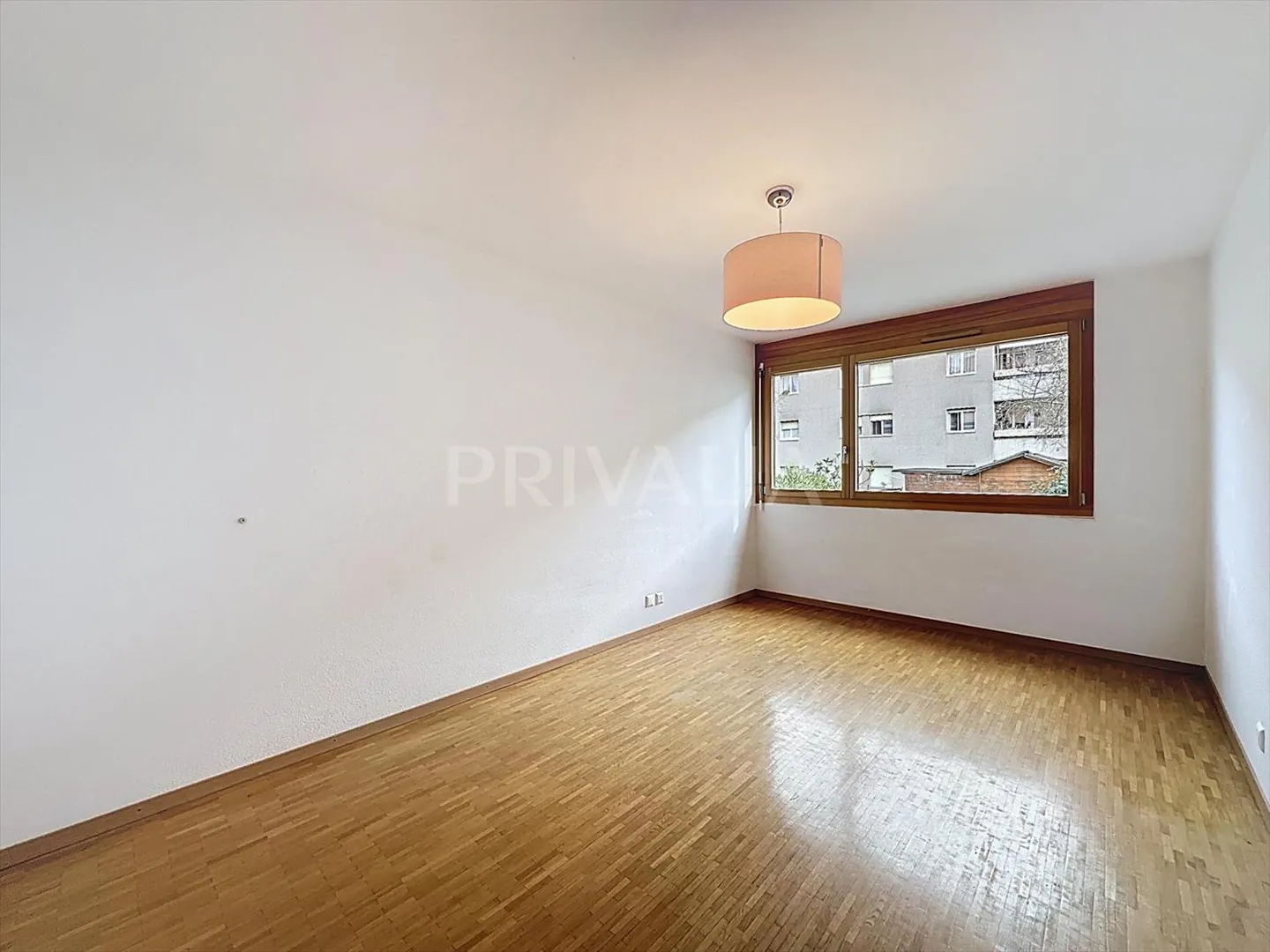 Schöne Wohnung in der Nähe von internationalen Organisationen - Foto 5 von 8