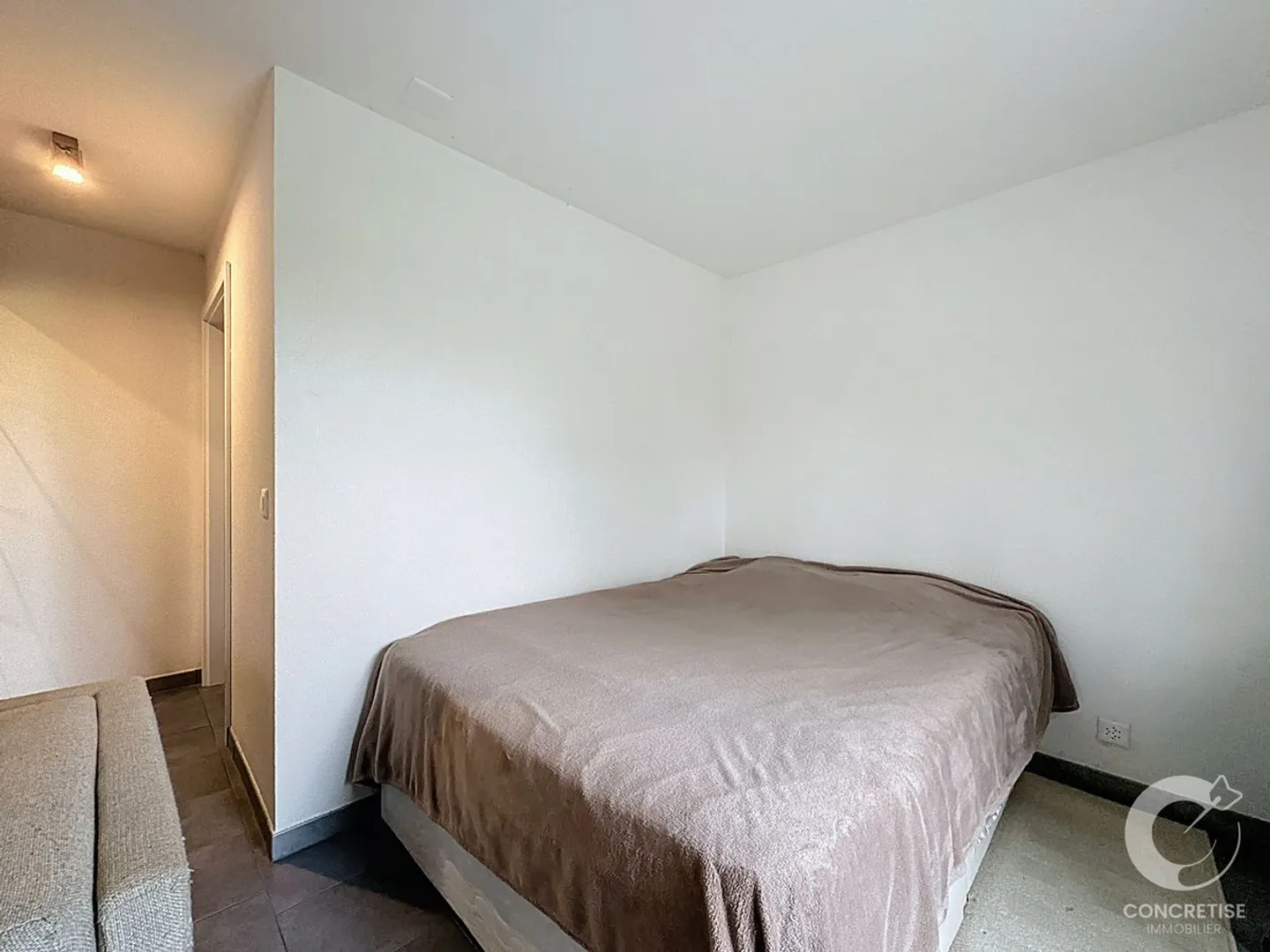 Modern Studio on the Ground Floor - Photo 7 of 11