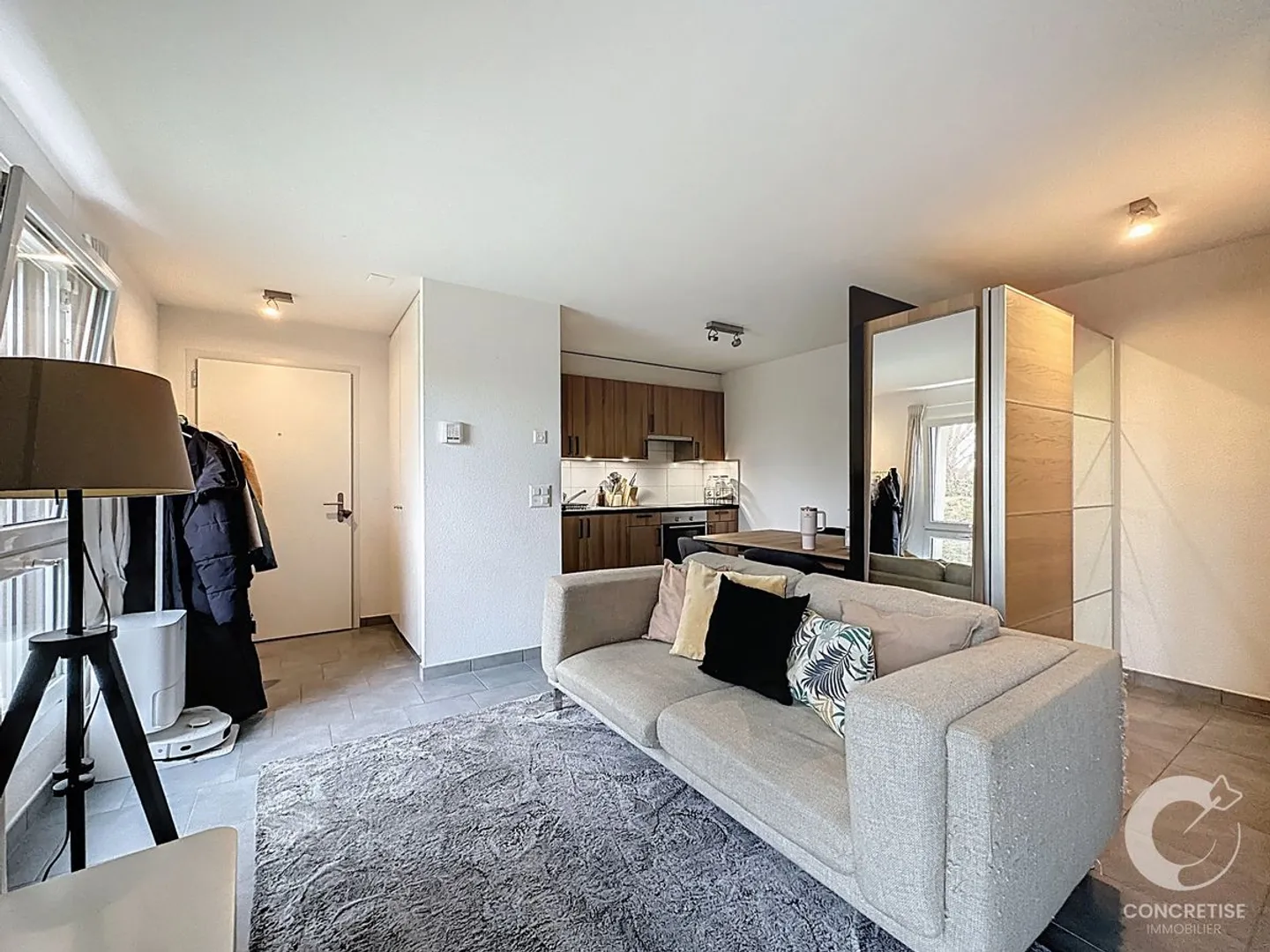 Modern Studio on the Ground Floor - Photo 1 of 11