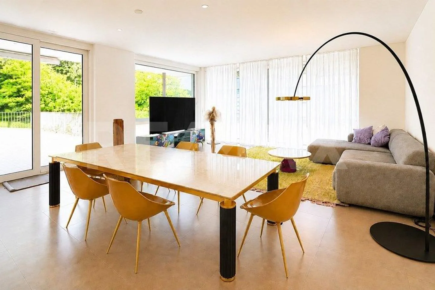 Luxuriöse Wohnung mit Terrasse und Seesicht - Foto 4 von 11