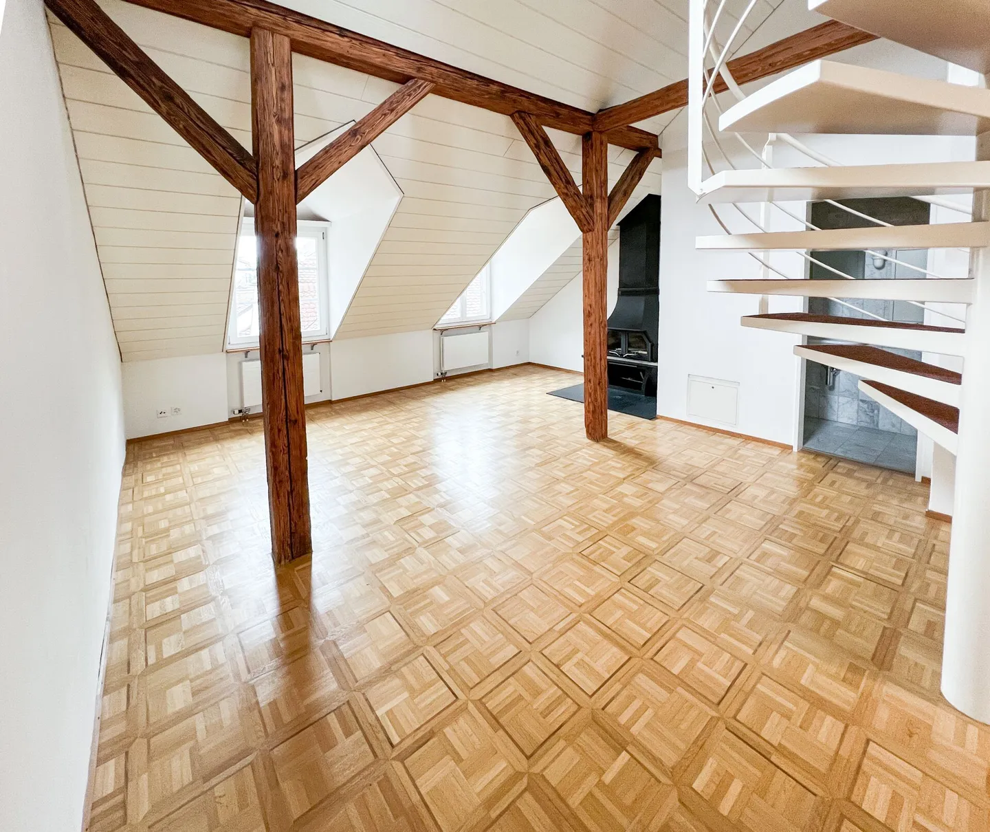 Duplex apartment in the old town - Photo 5 of 18
