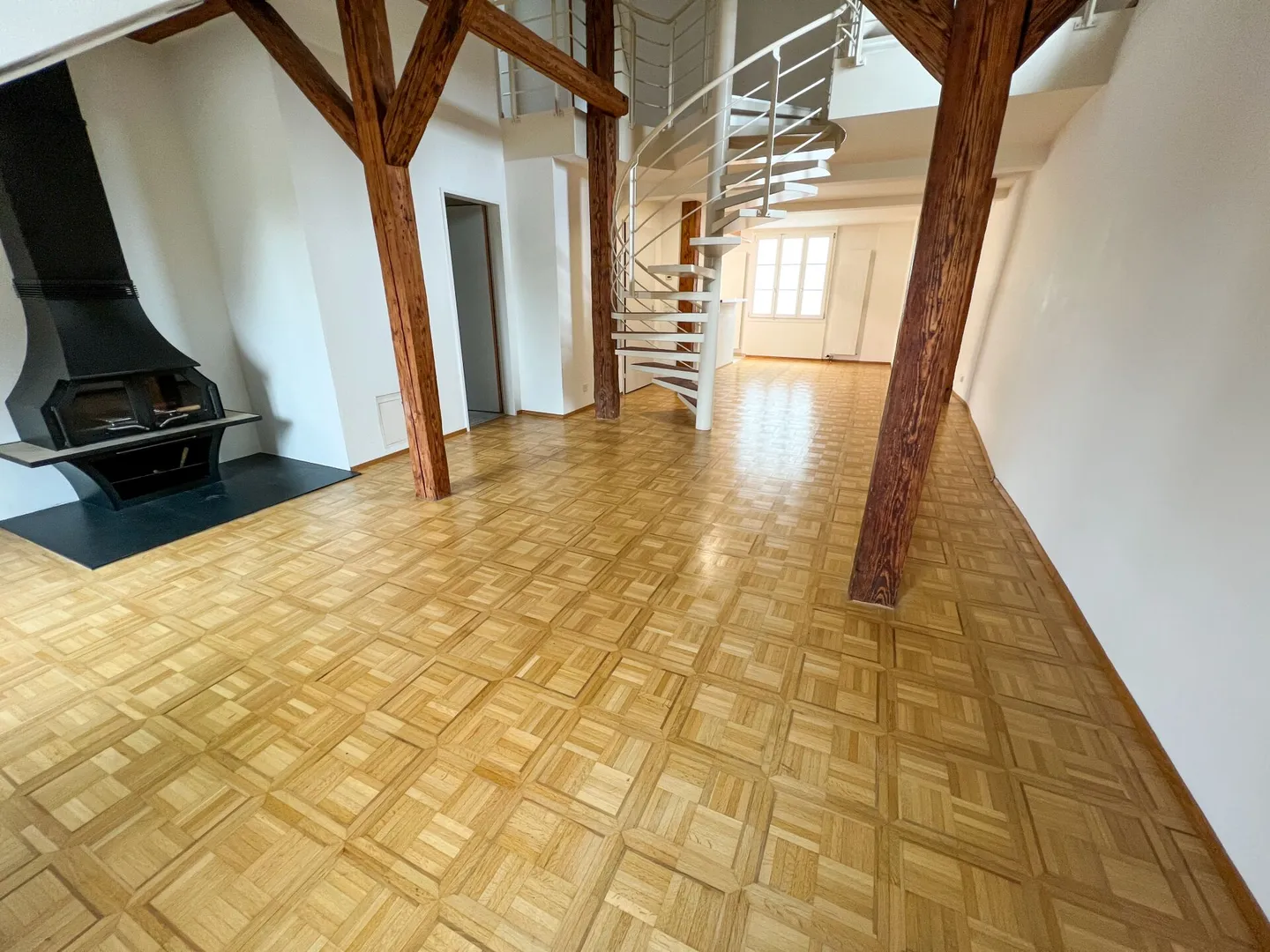 Duplex apartment in the old town - Photo 6 of 18