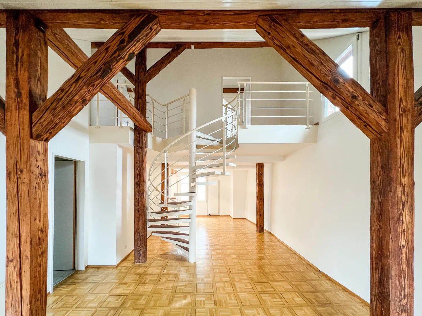 Duplex apartment in the old town - Photo 1 of 18