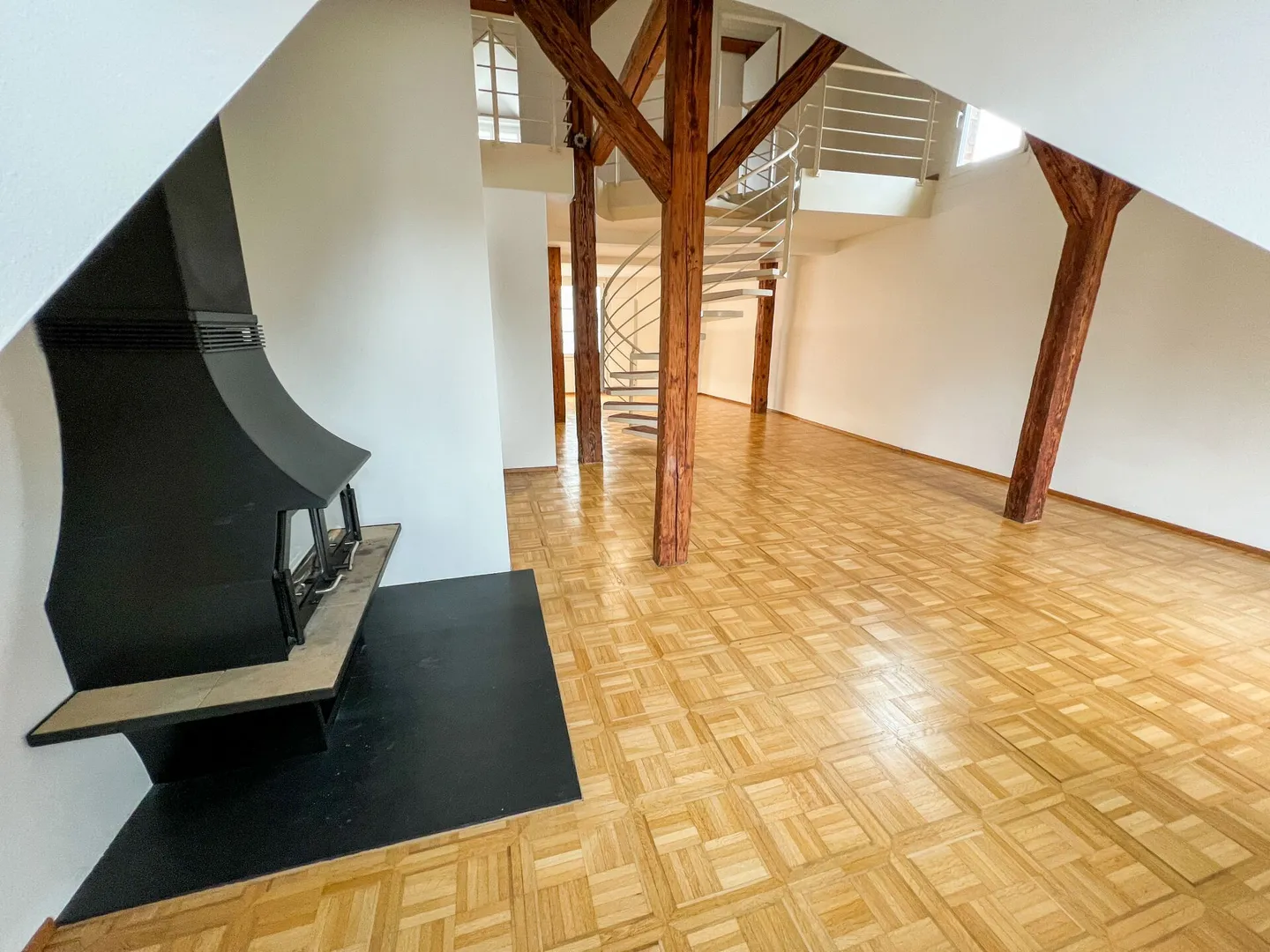Duplex apartment in the old town - Photo 7 of 18