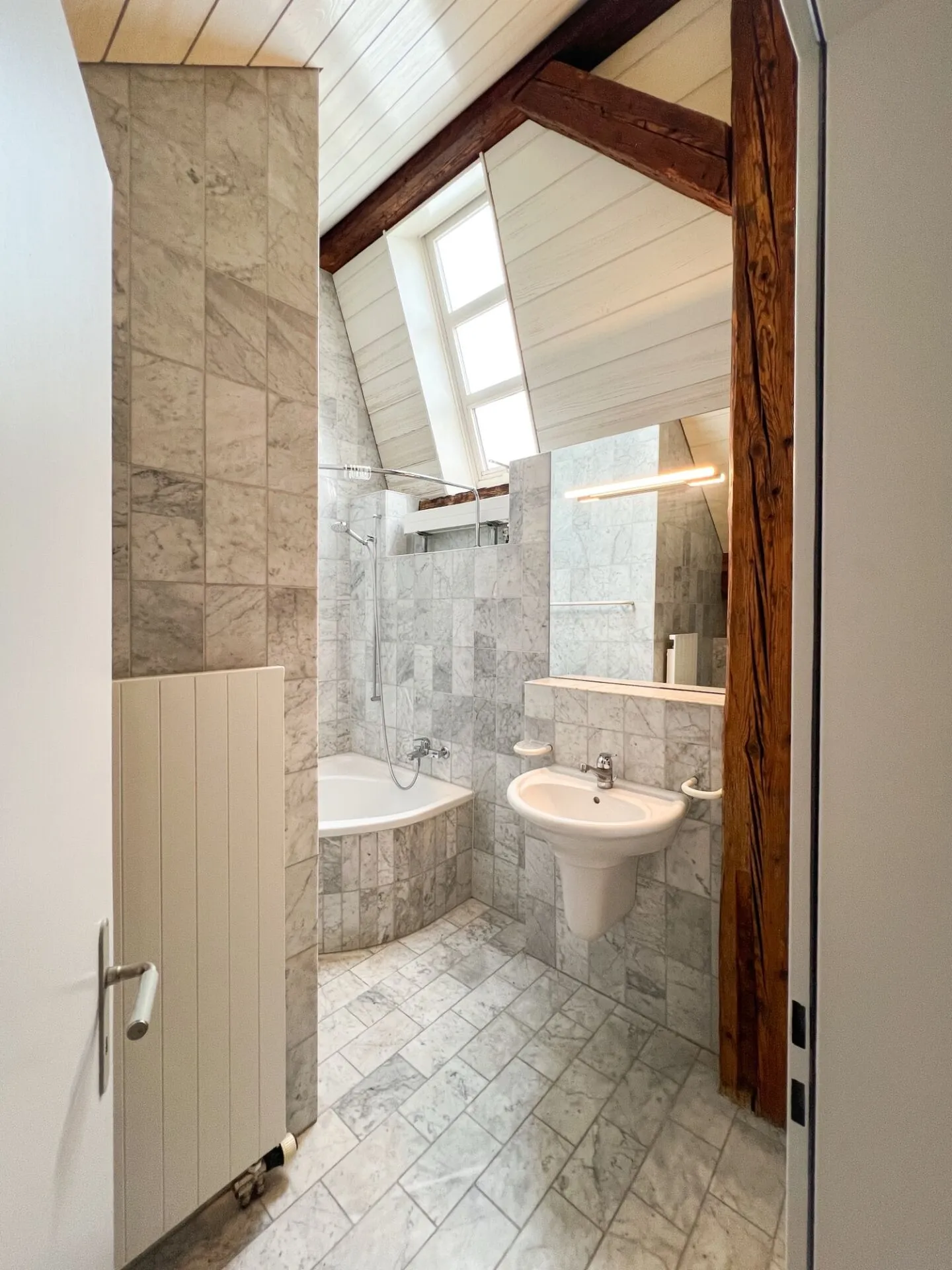 Duplex apartment in the old town - Photo 14 of 18
