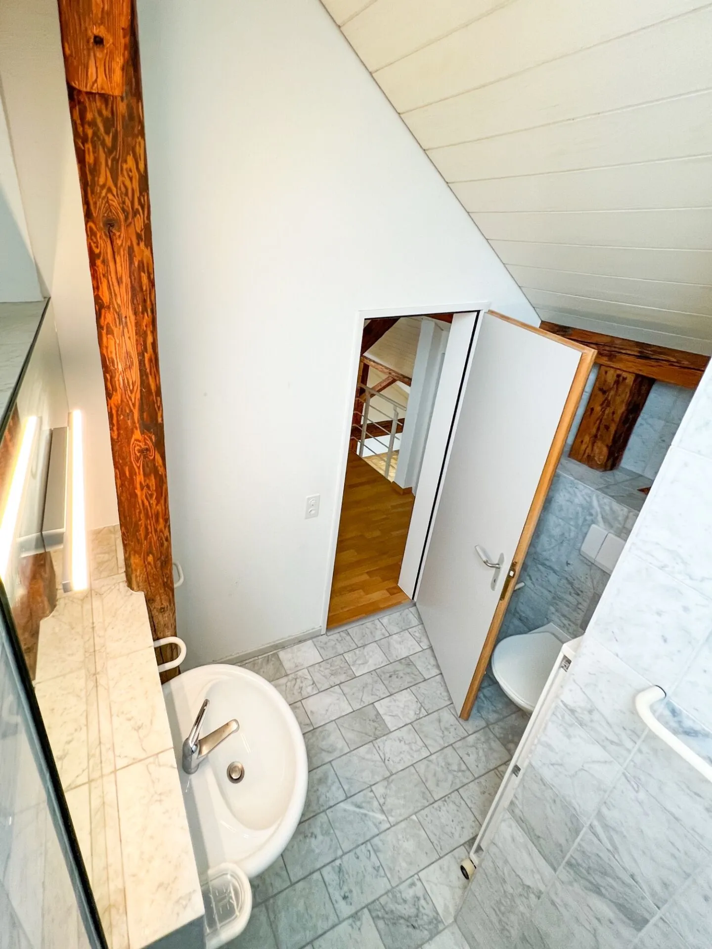 Duplex apartment in the old town - Photo 16 of 18