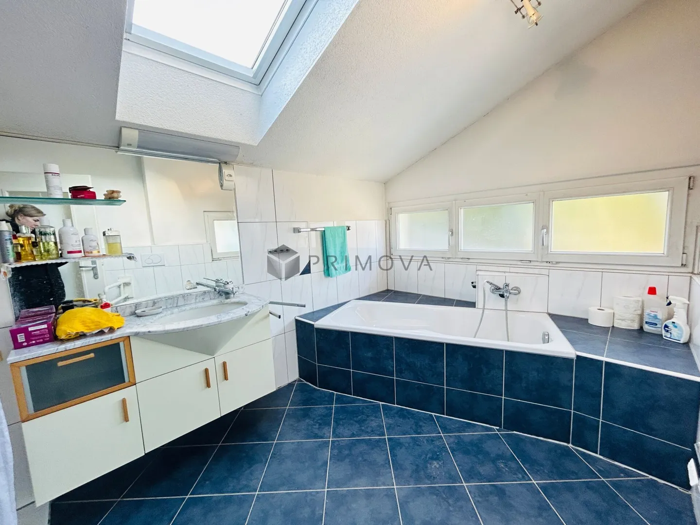 Viel Platz zum Spielen im familienfreundlichen 5.5 Zimmer Haus mit grossem Garten - Foto 3 di 4