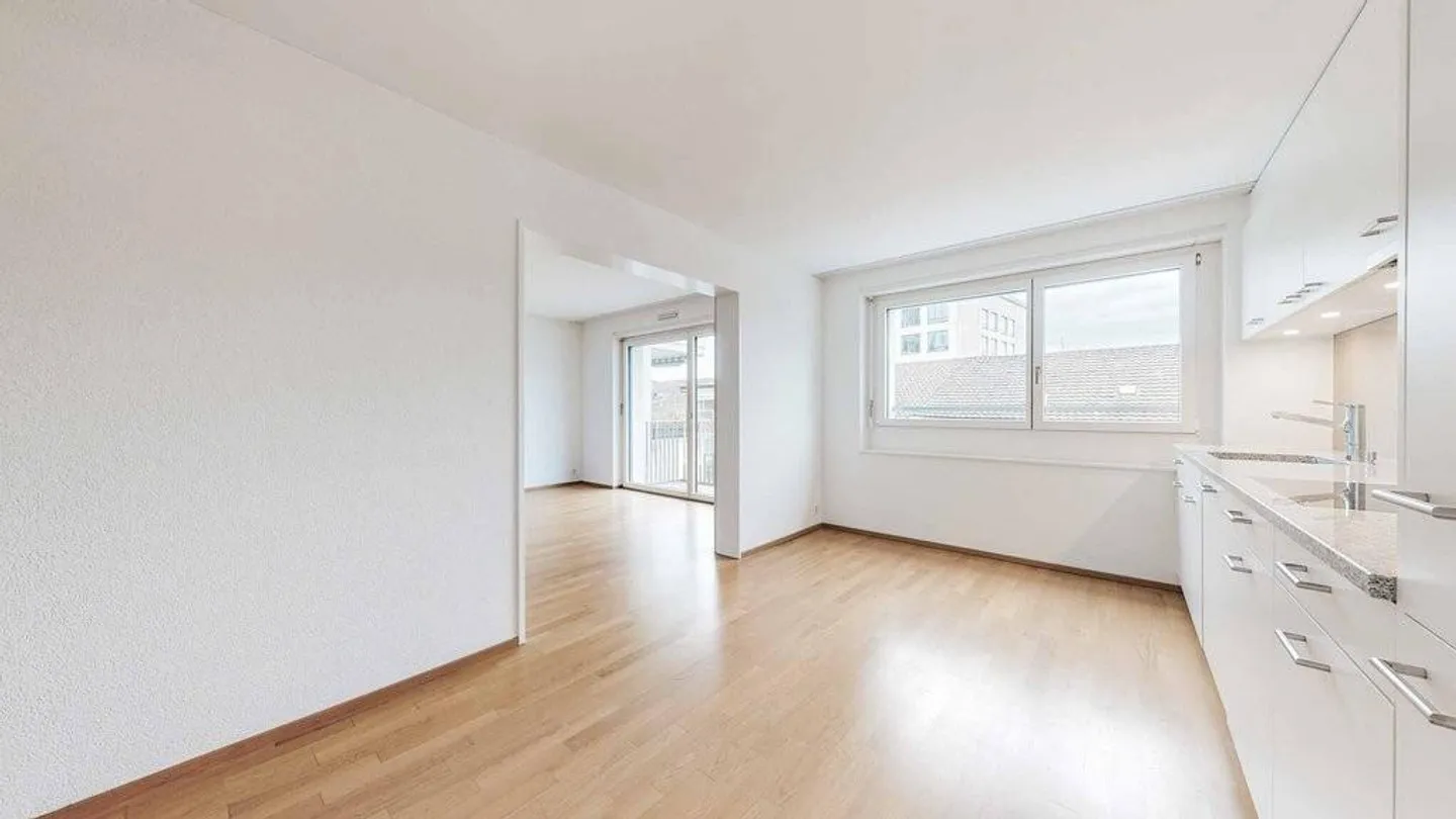 Vivre confortablement au-dessus des toits de Zurich - Photo 4 sur 12