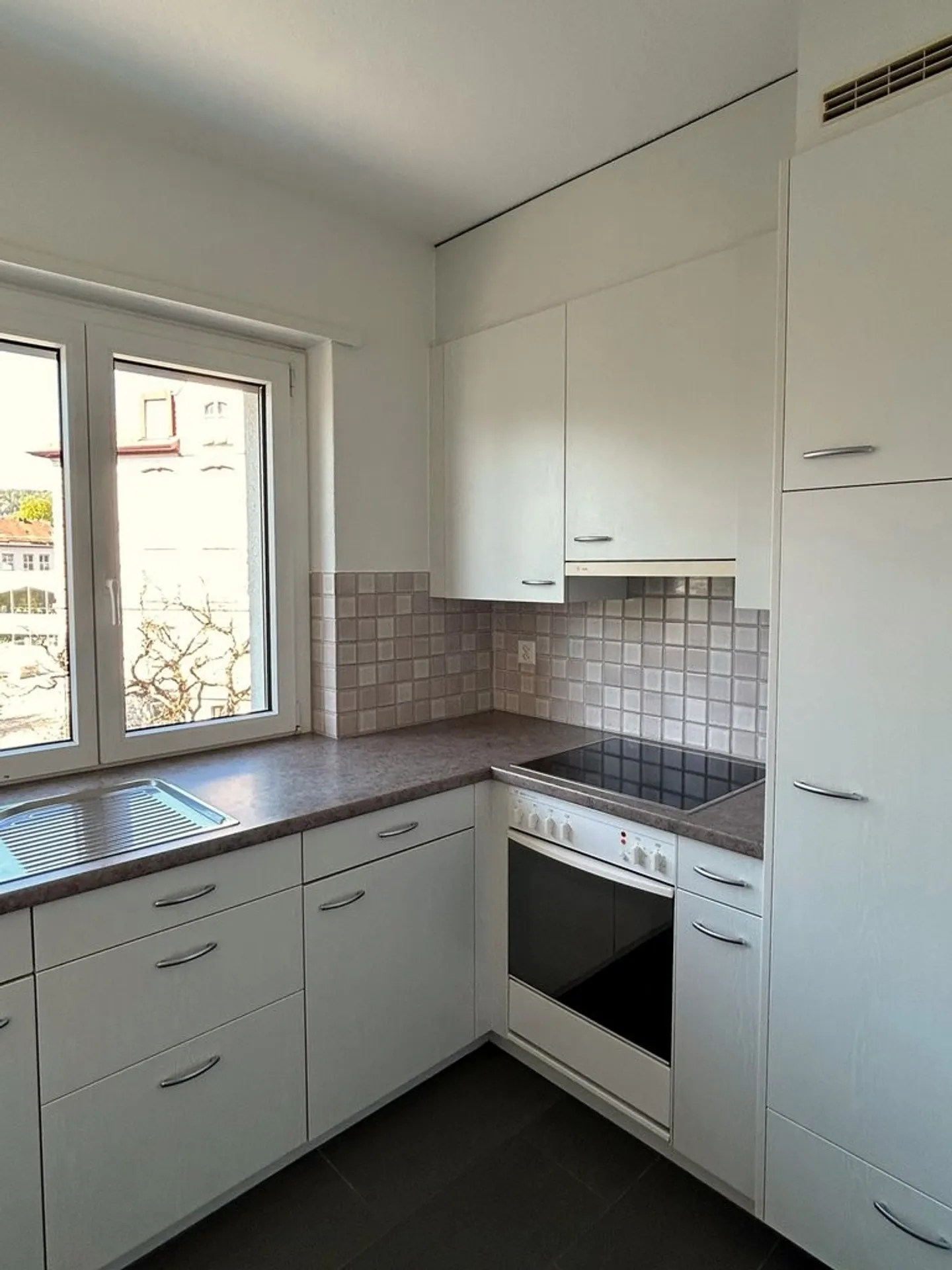 3-room apartment in District 7 - limited until 31.03.2029 - Photo 3 of 10