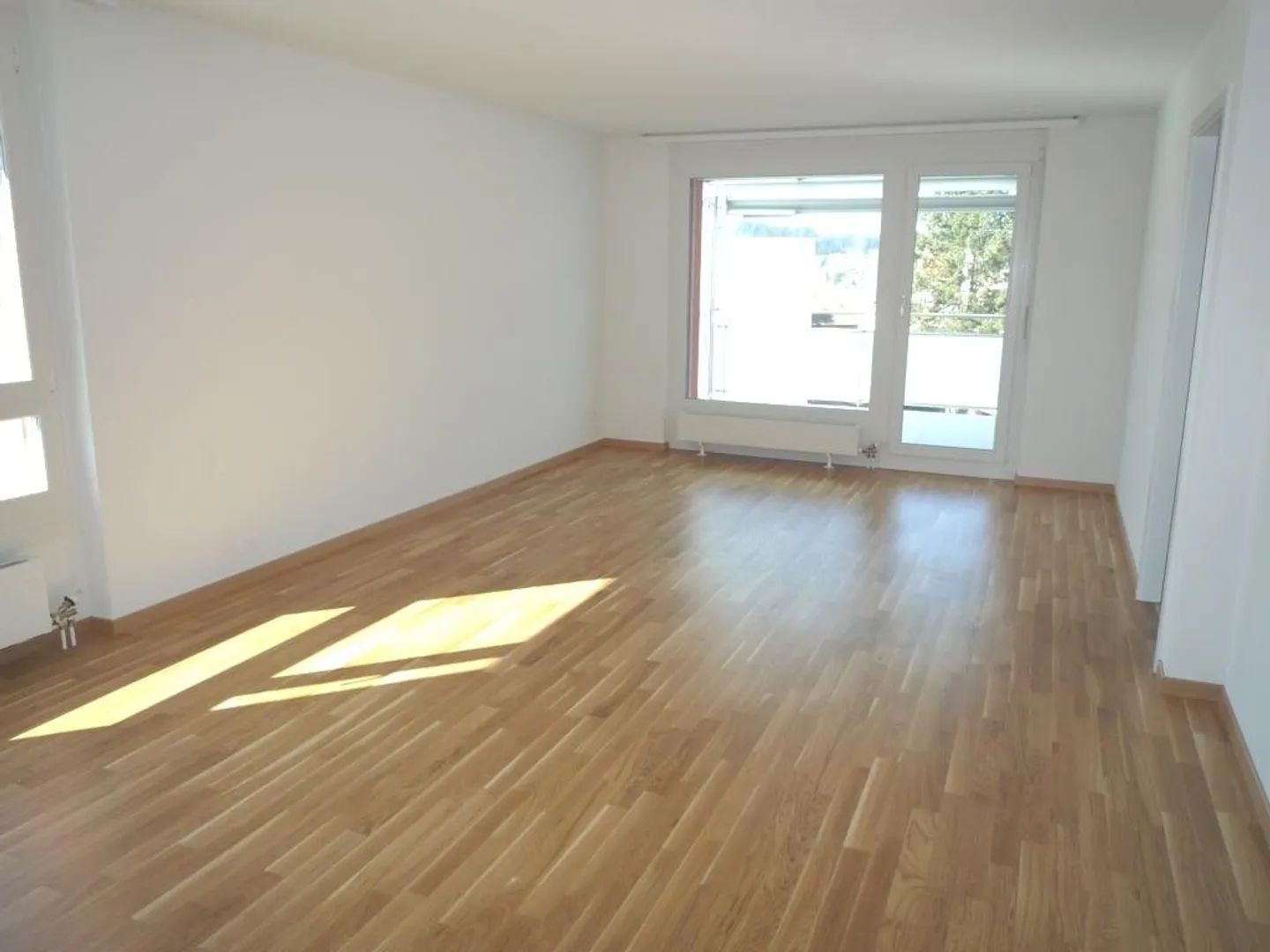 Appartement moderne de 3,5 pièces de 66 m² au 2ème étage - Photo 4 sur 10