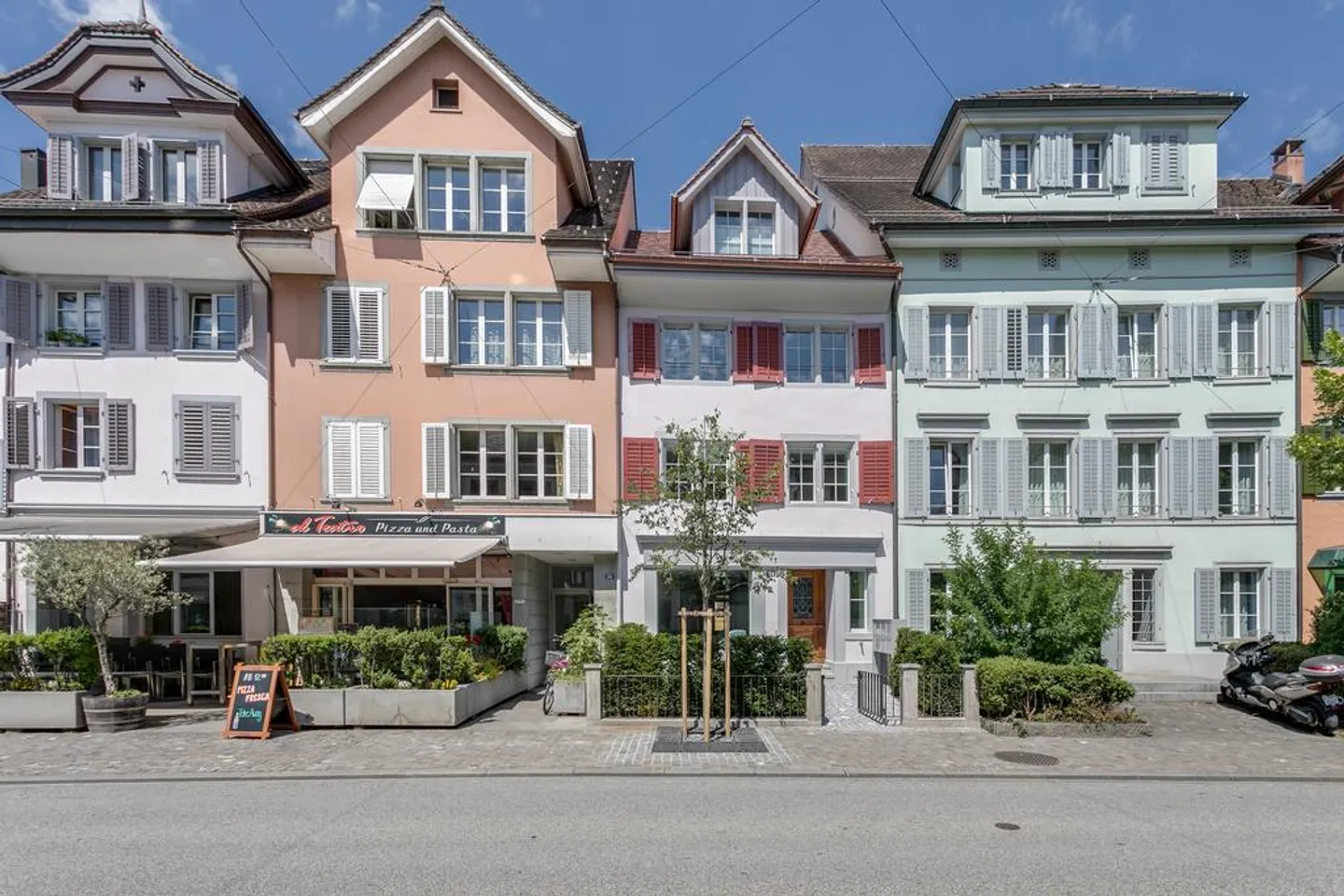 Vivre dans la pittoresque vieille ville de Zug - Photo 1 sur 7