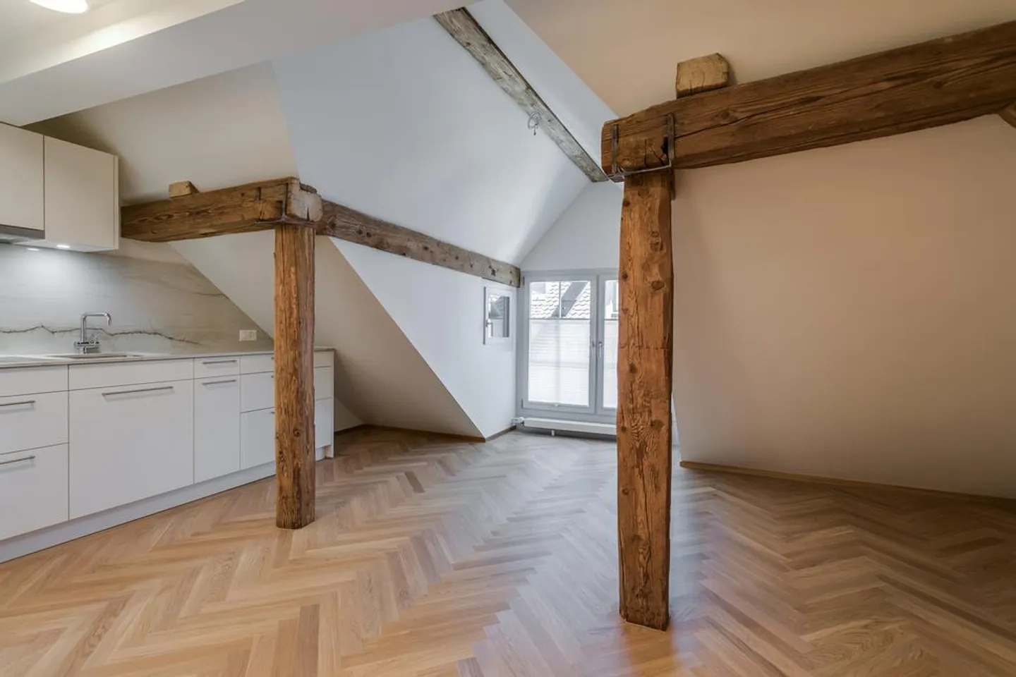 Vivre dans la pittoresque vieille ville de Zug - Photo 5 sur 7