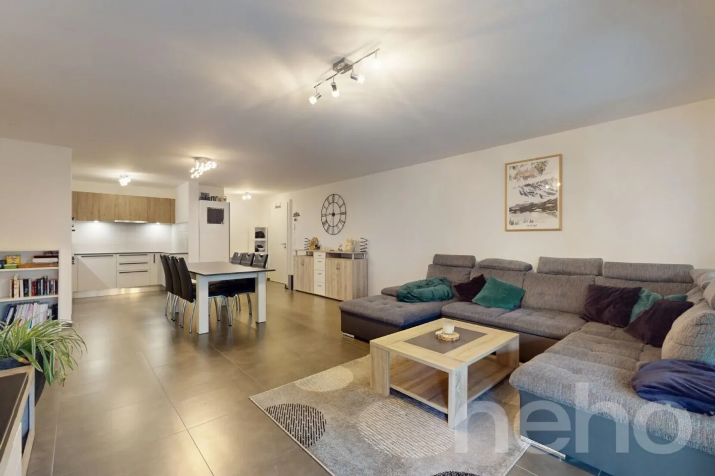 Neues Appartement mit Garten - Foto 1 von 12