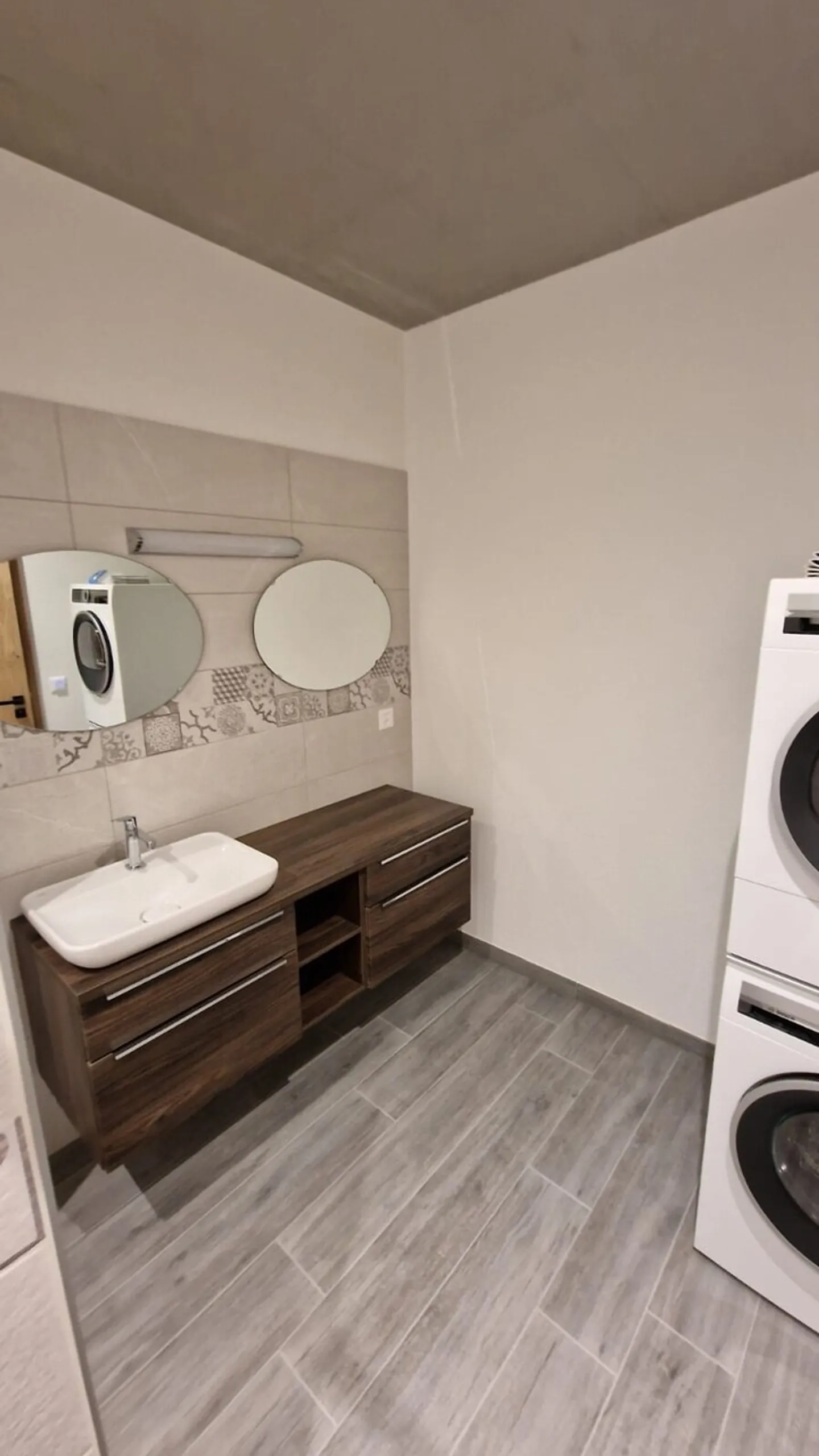 Comfort and generous volumes - Superb 3.5 room apartment with 36m2 terrace - Photo 3 of 10