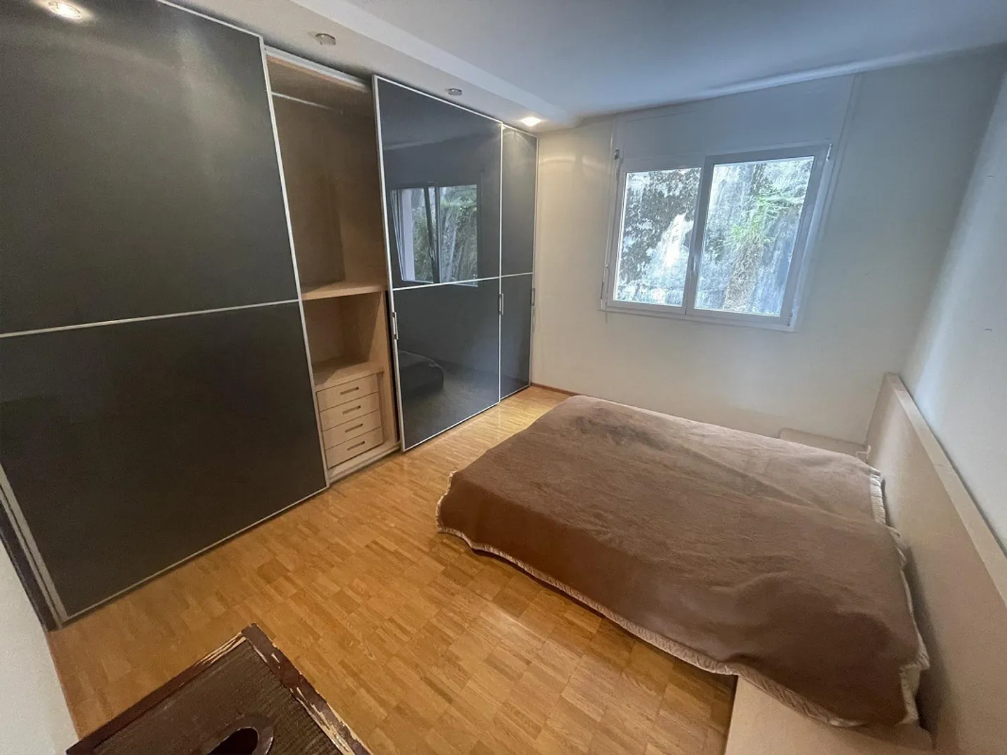 APPARTMENT 4.5 MIT PRÄCHTIGER STADT- UND TEILWEISEM SEEVIEW - Foto 9 di 13