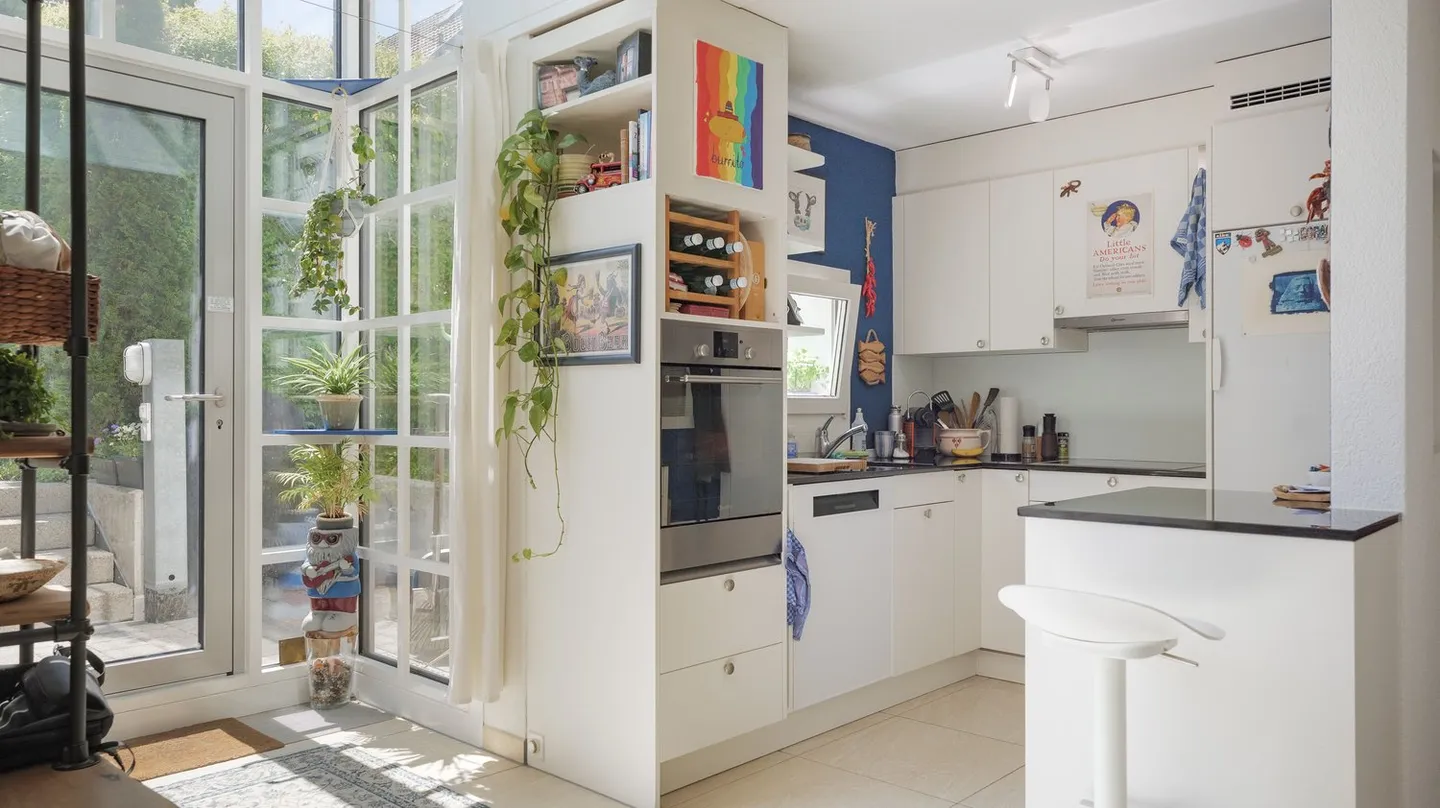 Appartamento giardino pratico di 2,5 stanze a Bonstetten - Foto 3 di 9