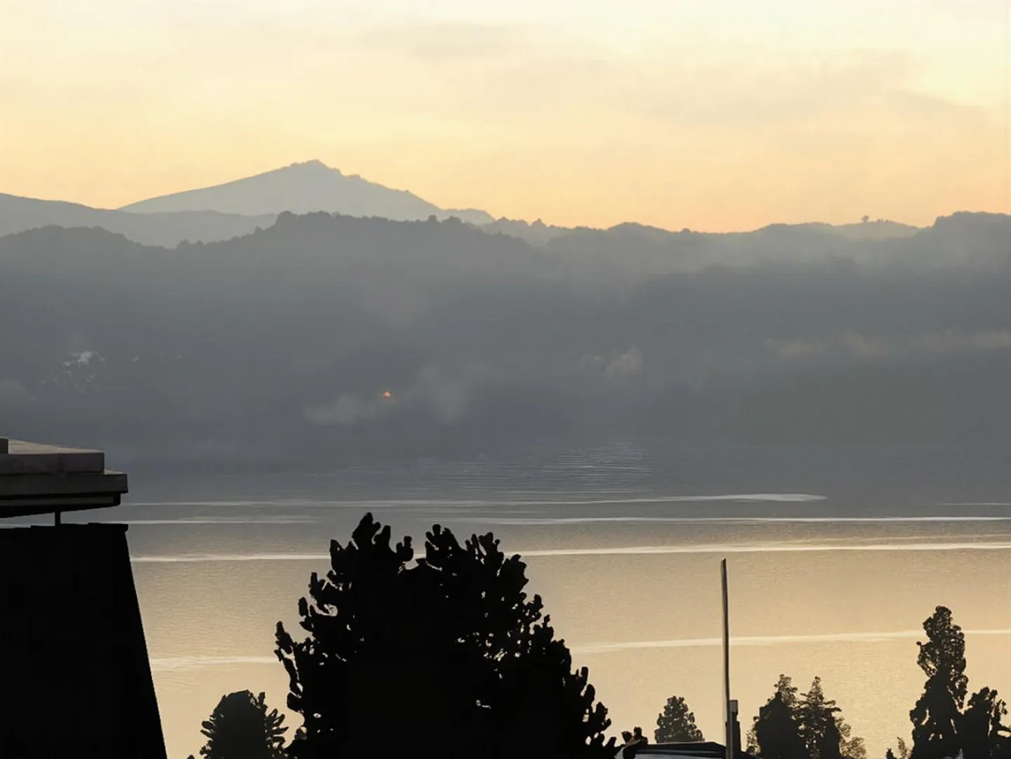 Charmantes Reihenhaus in Männedorf - Foto 2 von 9