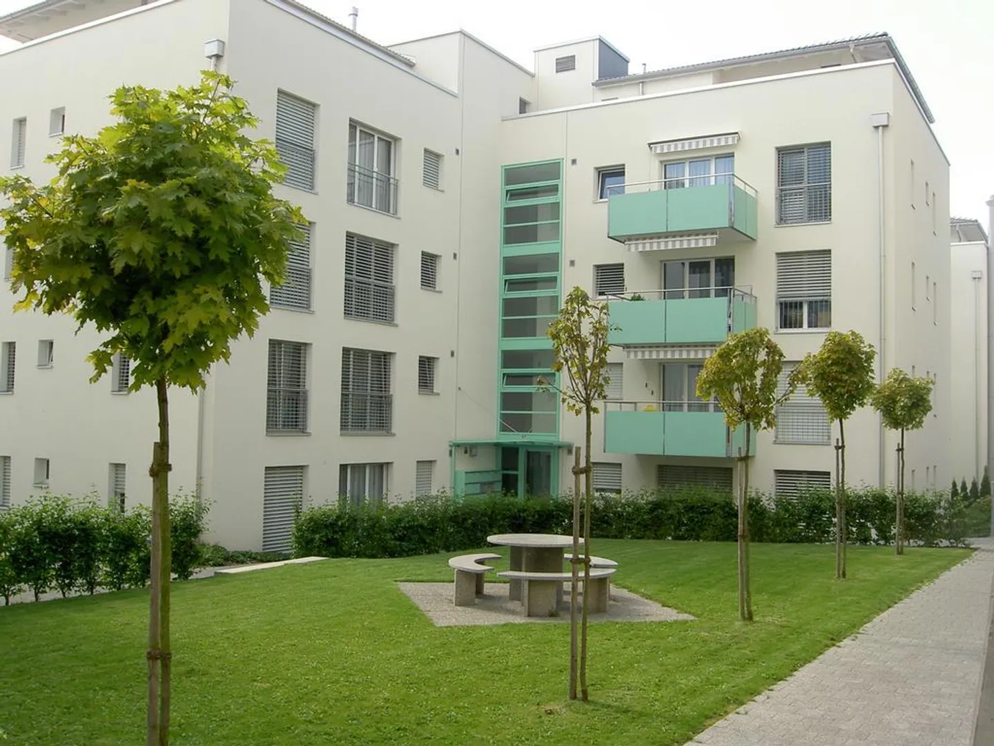 Helle, grosszügige Wohnung mit zwei Balkonen - Foto 1 von 8