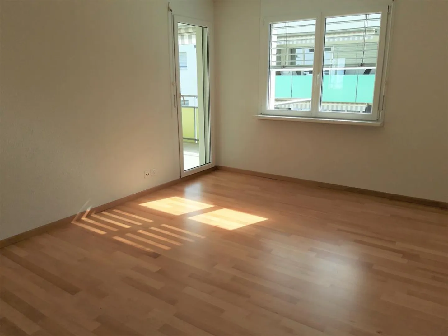 Helle, grosszügige Wohnung mit zwei Balkonen - Foto 7 von 8