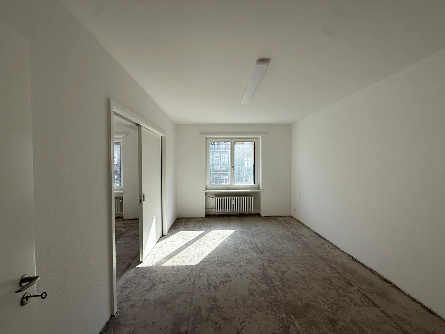 Espace commercial / Bureau / Salle de thérapie à louer dans un emplacement de choix - Photo 6 sur 8