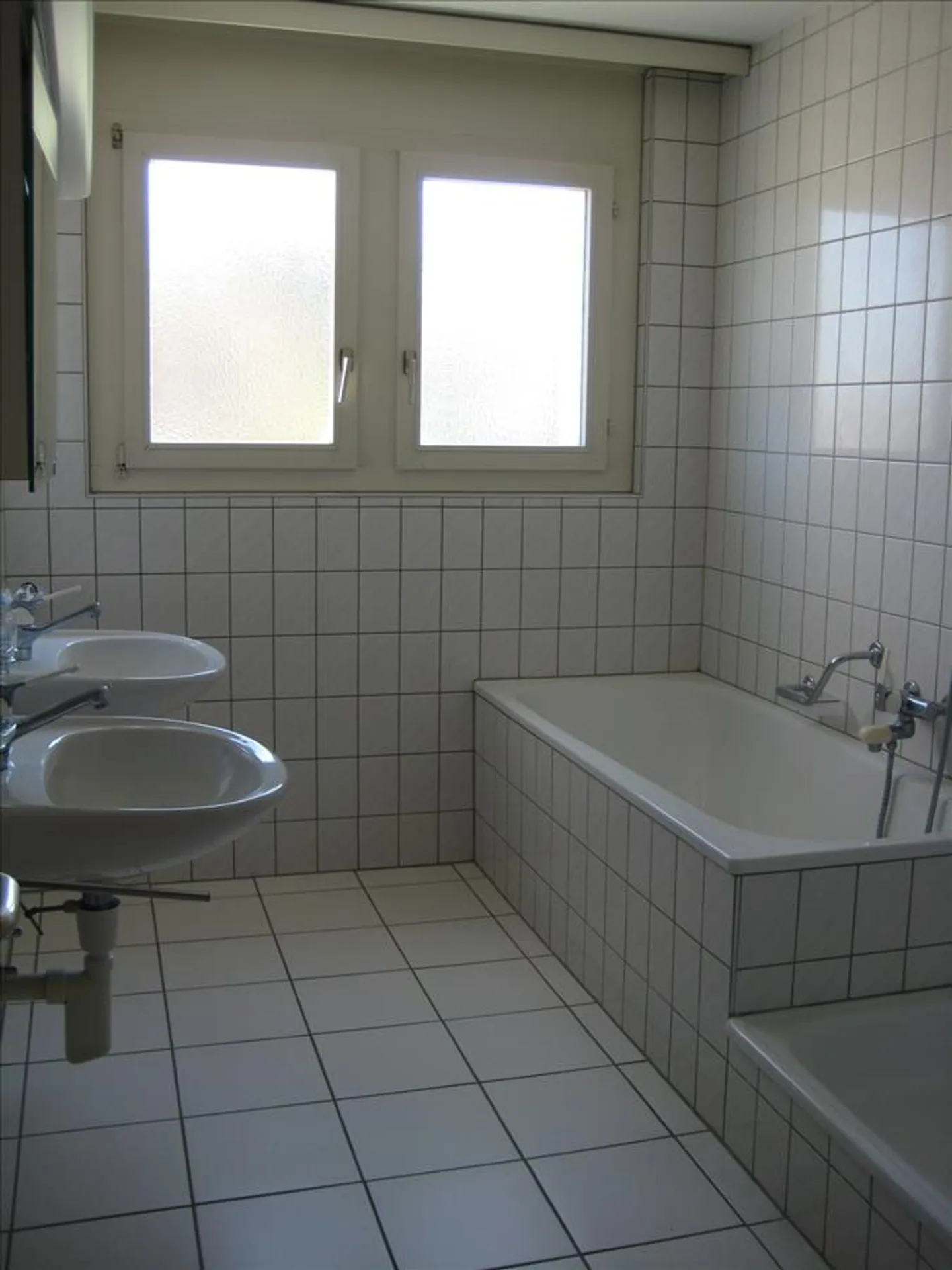 Living in a sunny location in Düdingen - Photo 2 of 4