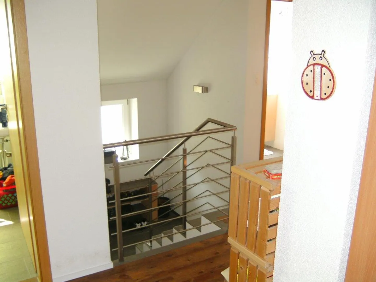 Penthouse 4 1/2 pièces, dans une maison de 3 familles, près de la gare + du lac - Photo 5 sur 15